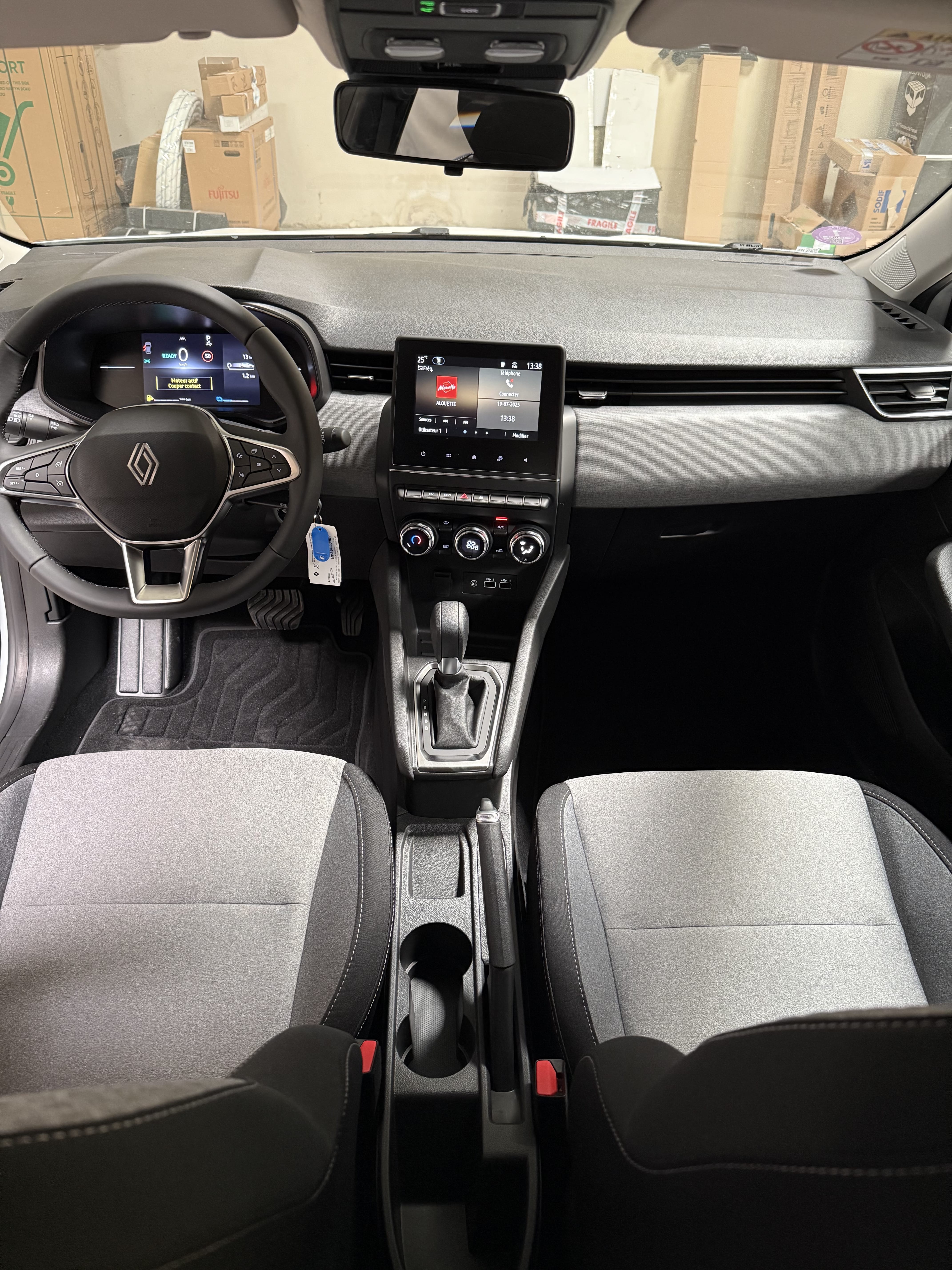 Renault Clio E-tech avec GPS