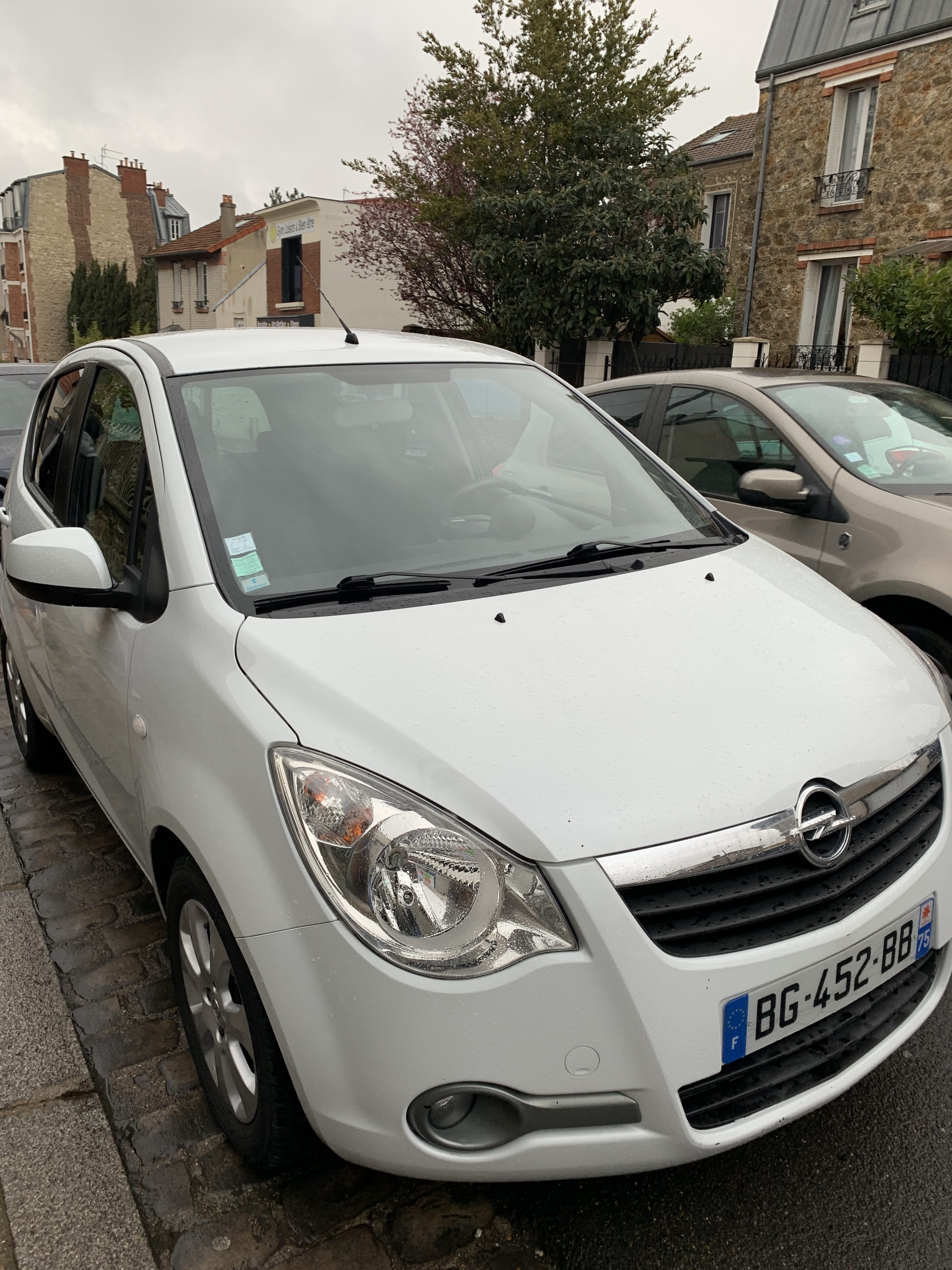 Opel Agila Enjoy éco flex avec Climatisation