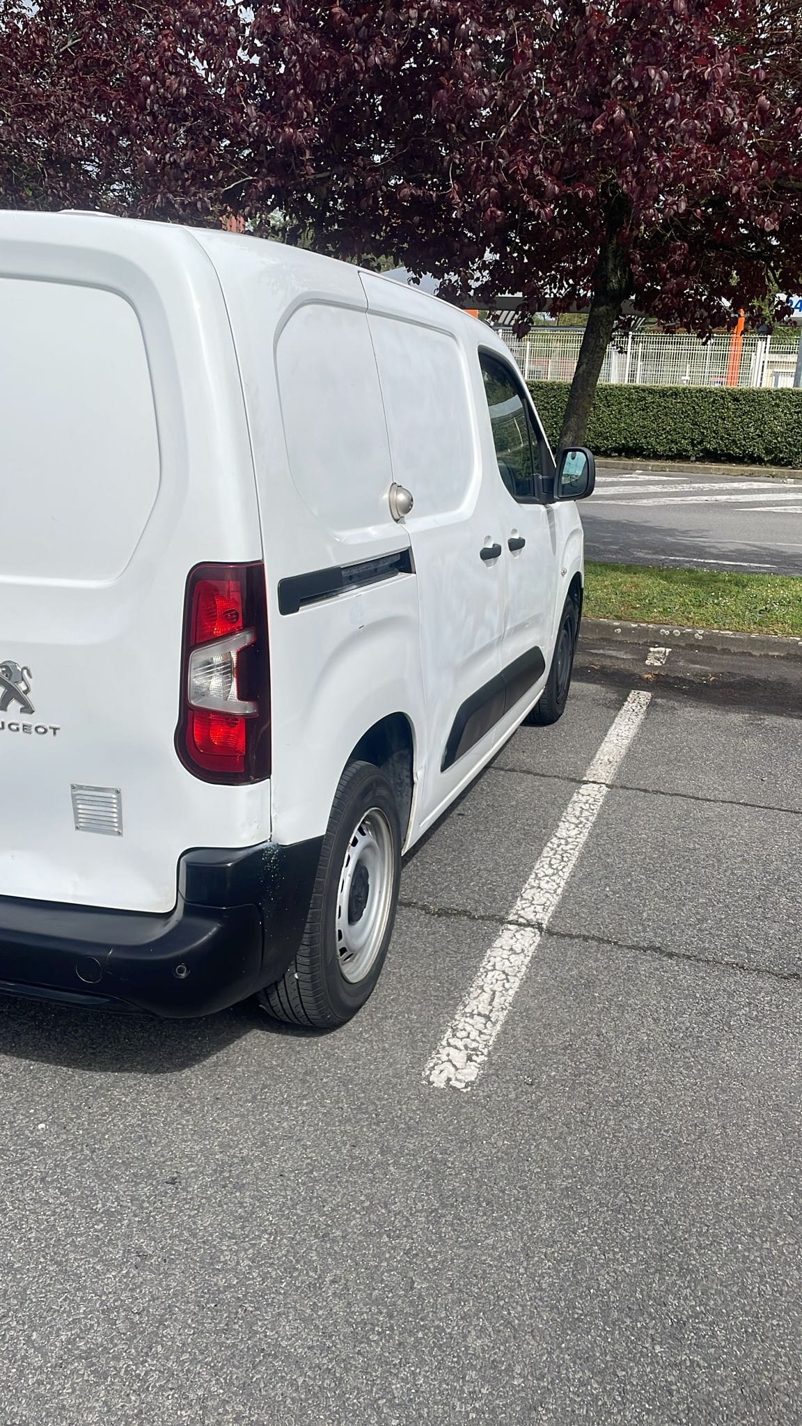 Peugeot Partner avec GPS