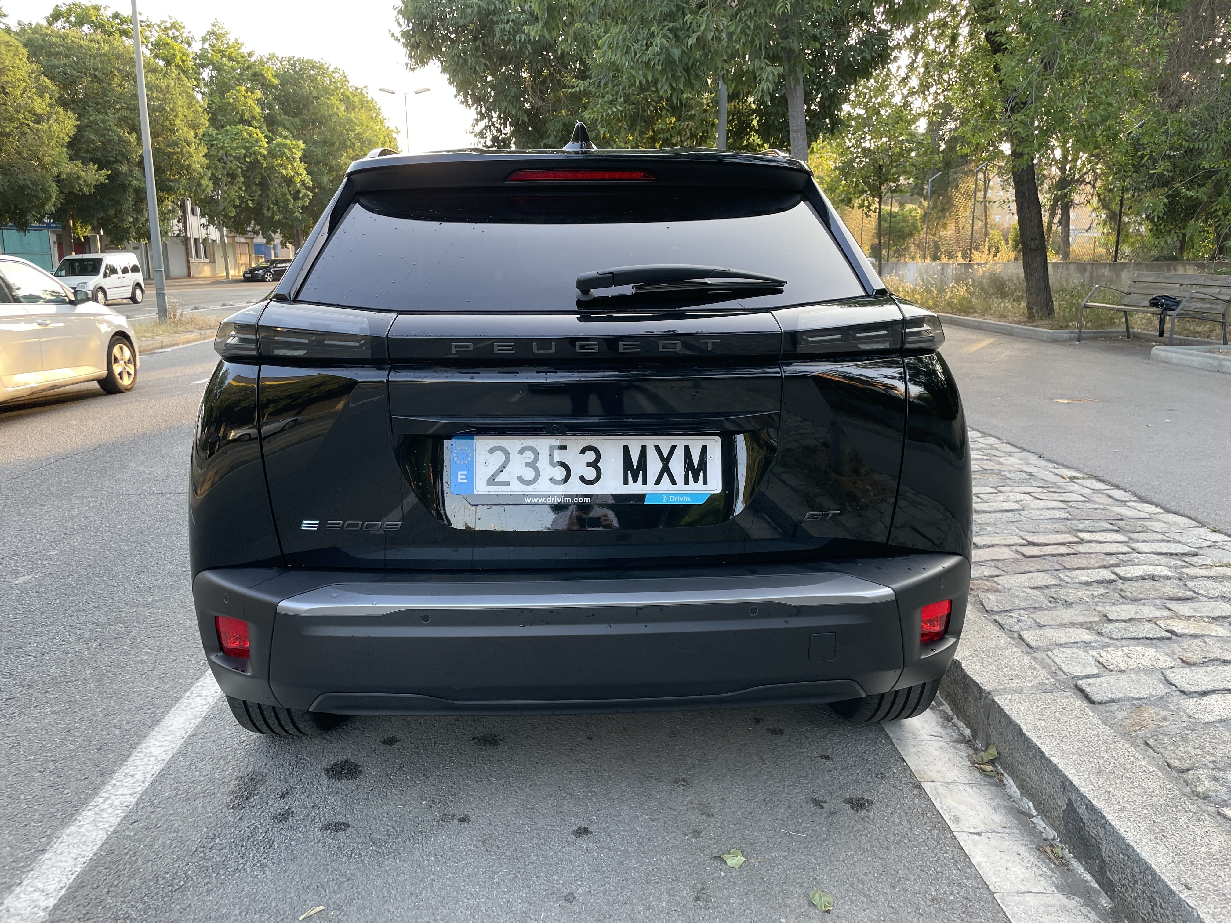 Peugeot e-2008 con Audio Bluetooth