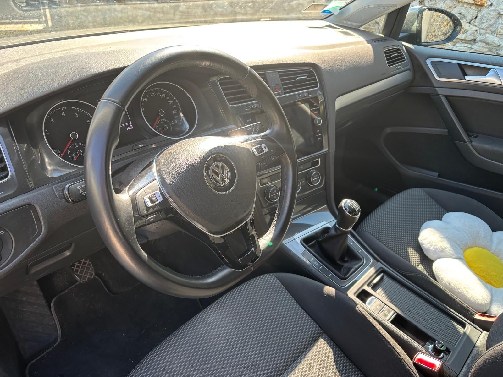 Volkswagen Golf avec Apple CarPlay