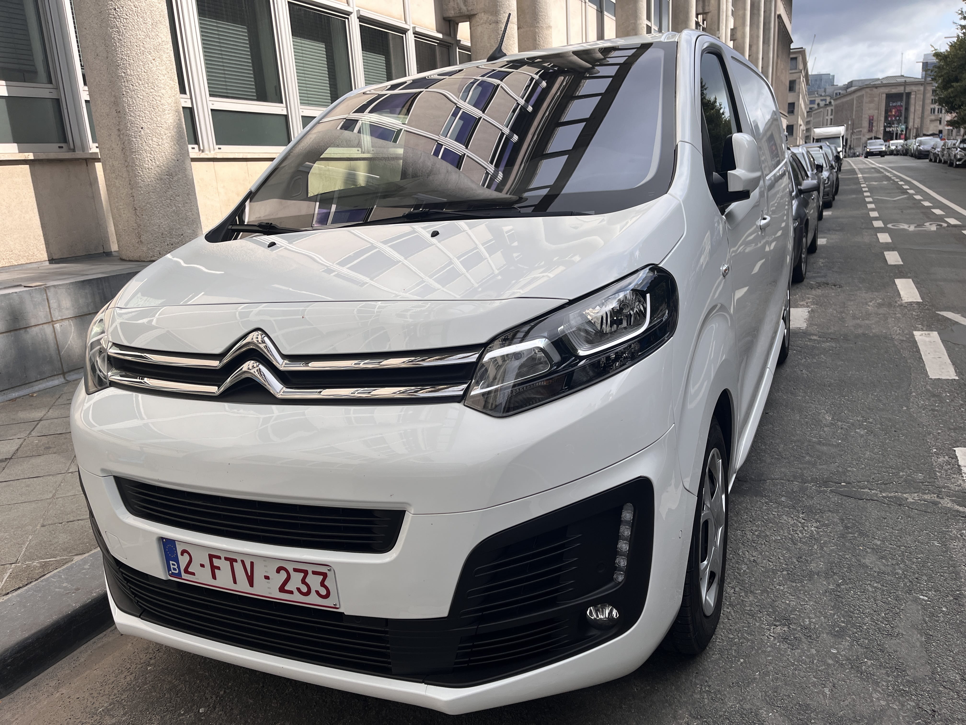 Citroen Jumpy 2.0HDI avec Apple CarPlay