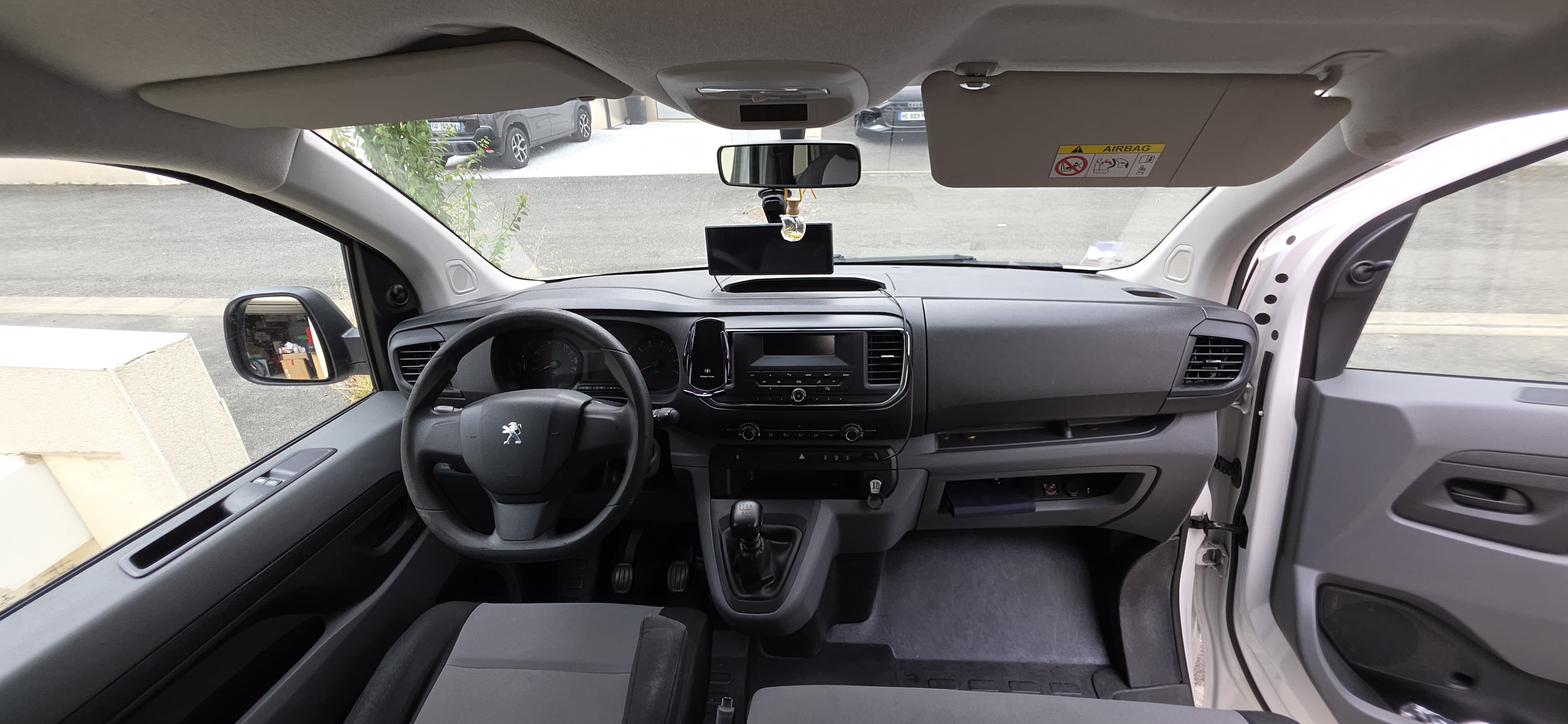 Peugeot Traveller avec Régulateur de vitesse