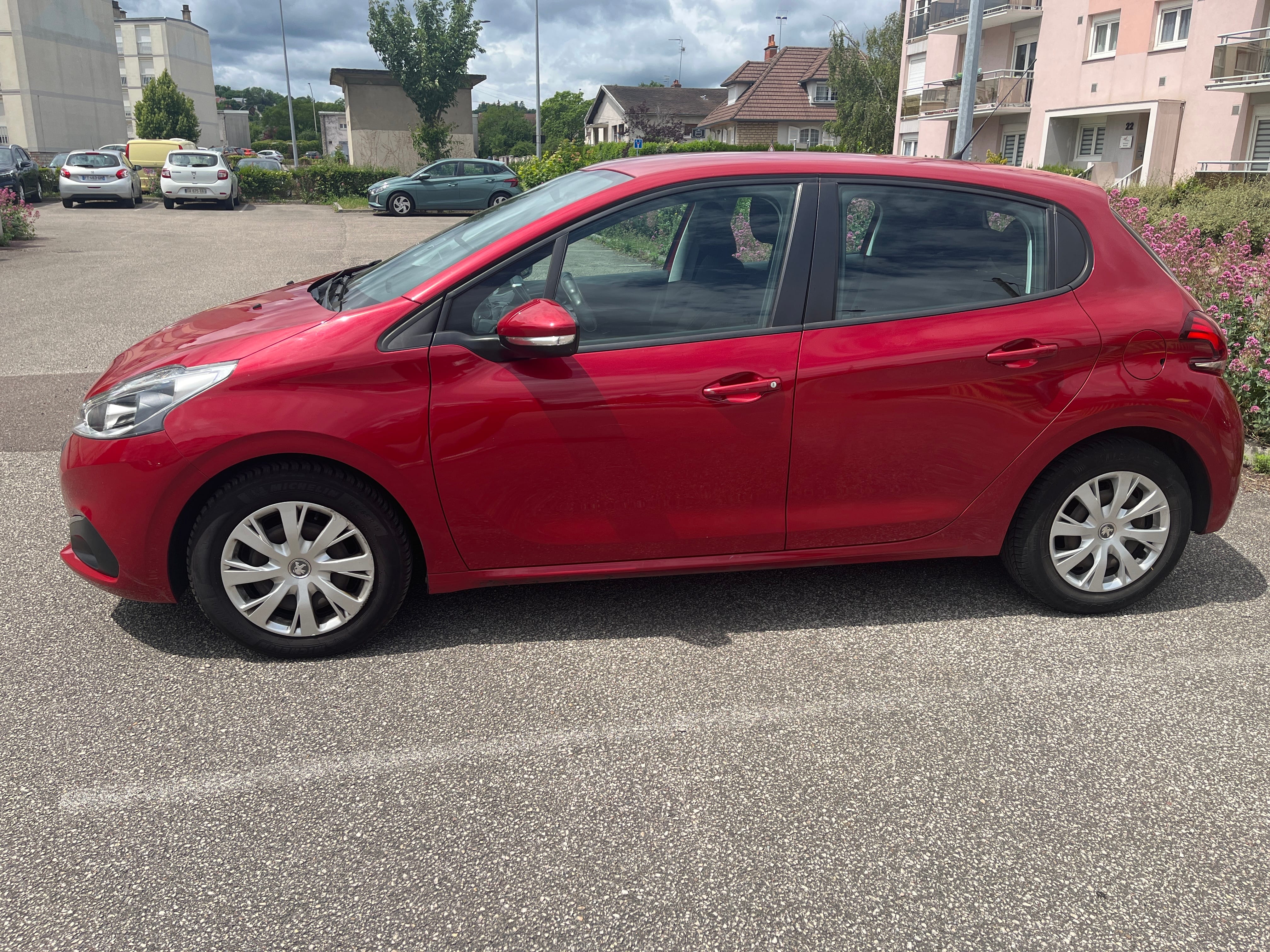Peugeot 208 avec Climatisation