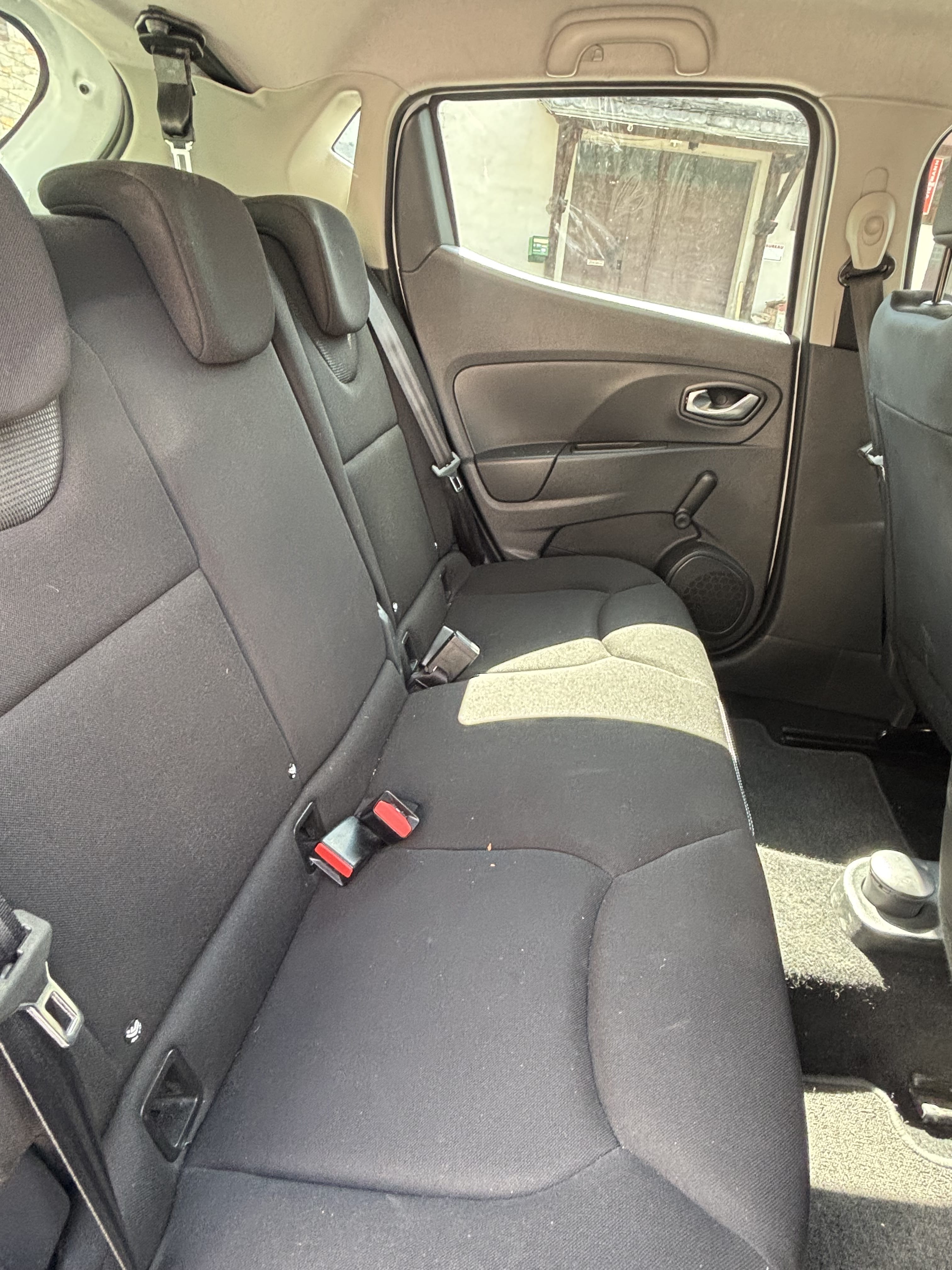 Renault Clio avec Attelage