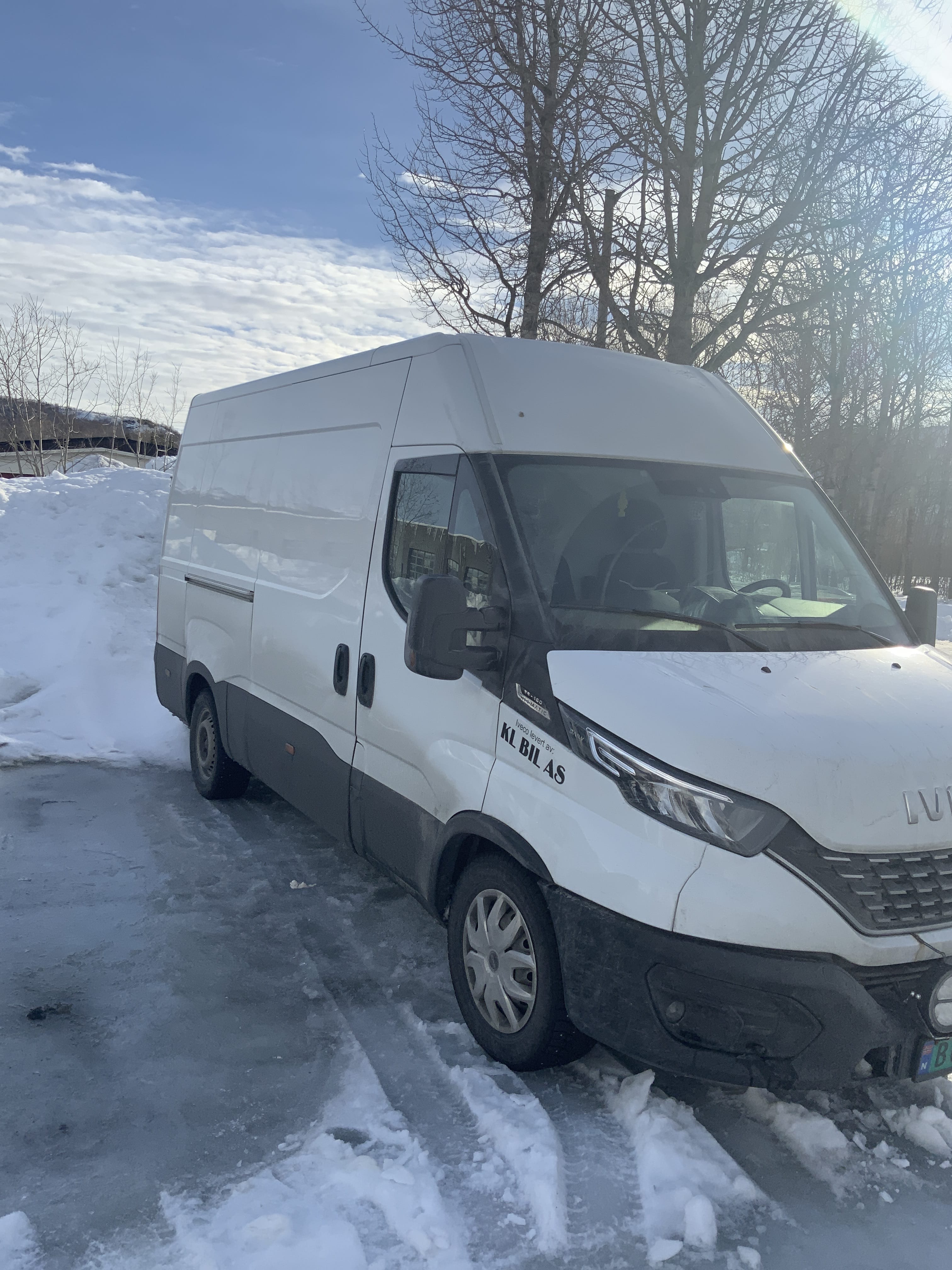 Iveco Daily Varebil 2 liter 177hk with Air conditioning