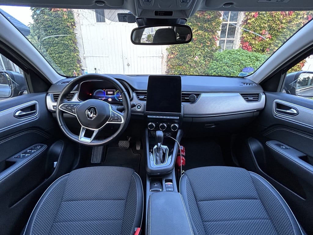 Renault Arkana E-Tech avec GPS