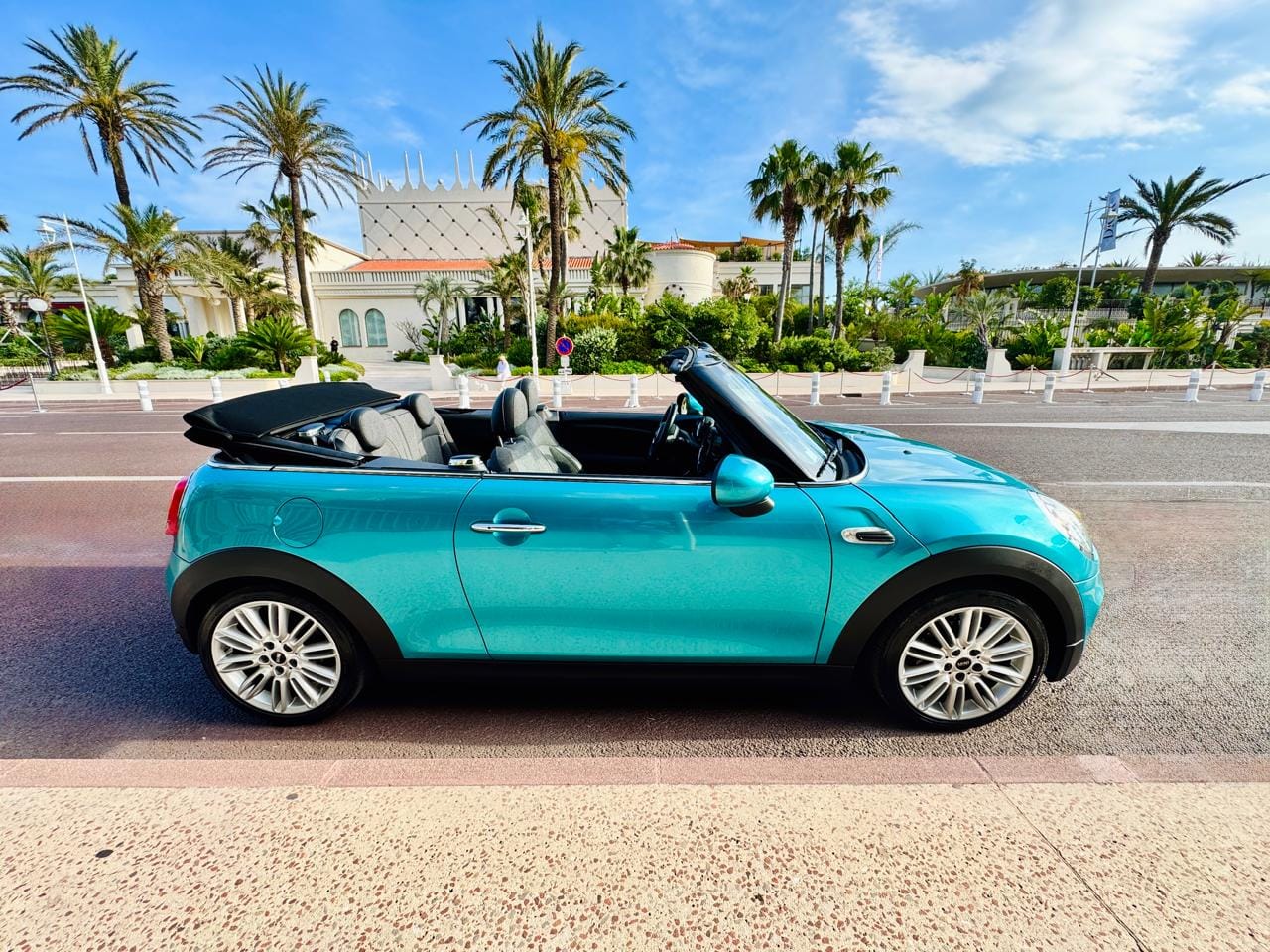 Mini Cooper D Cabriolet avec Climatisation