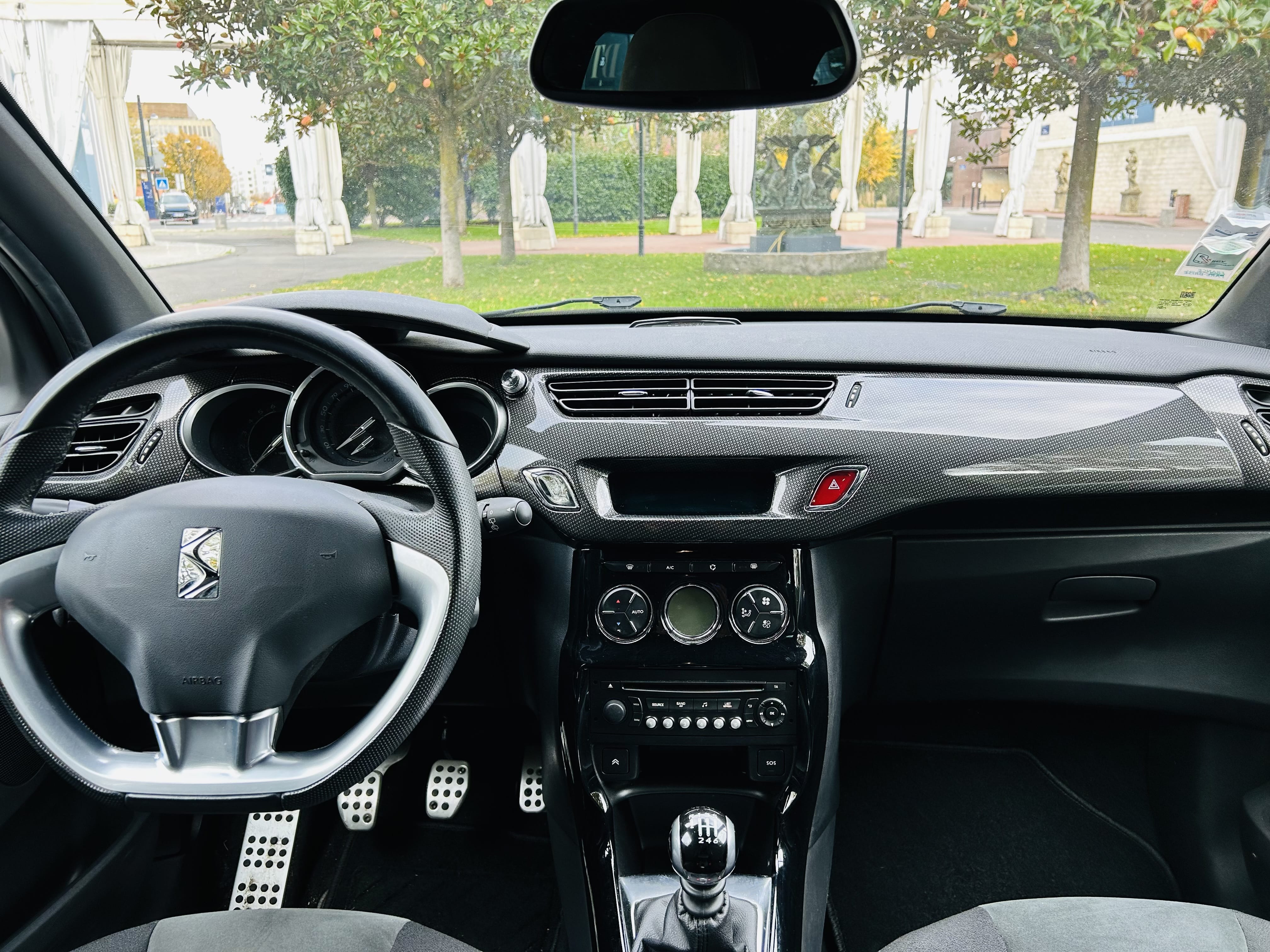 Citroen DS3 avec Entrée audio / iPod