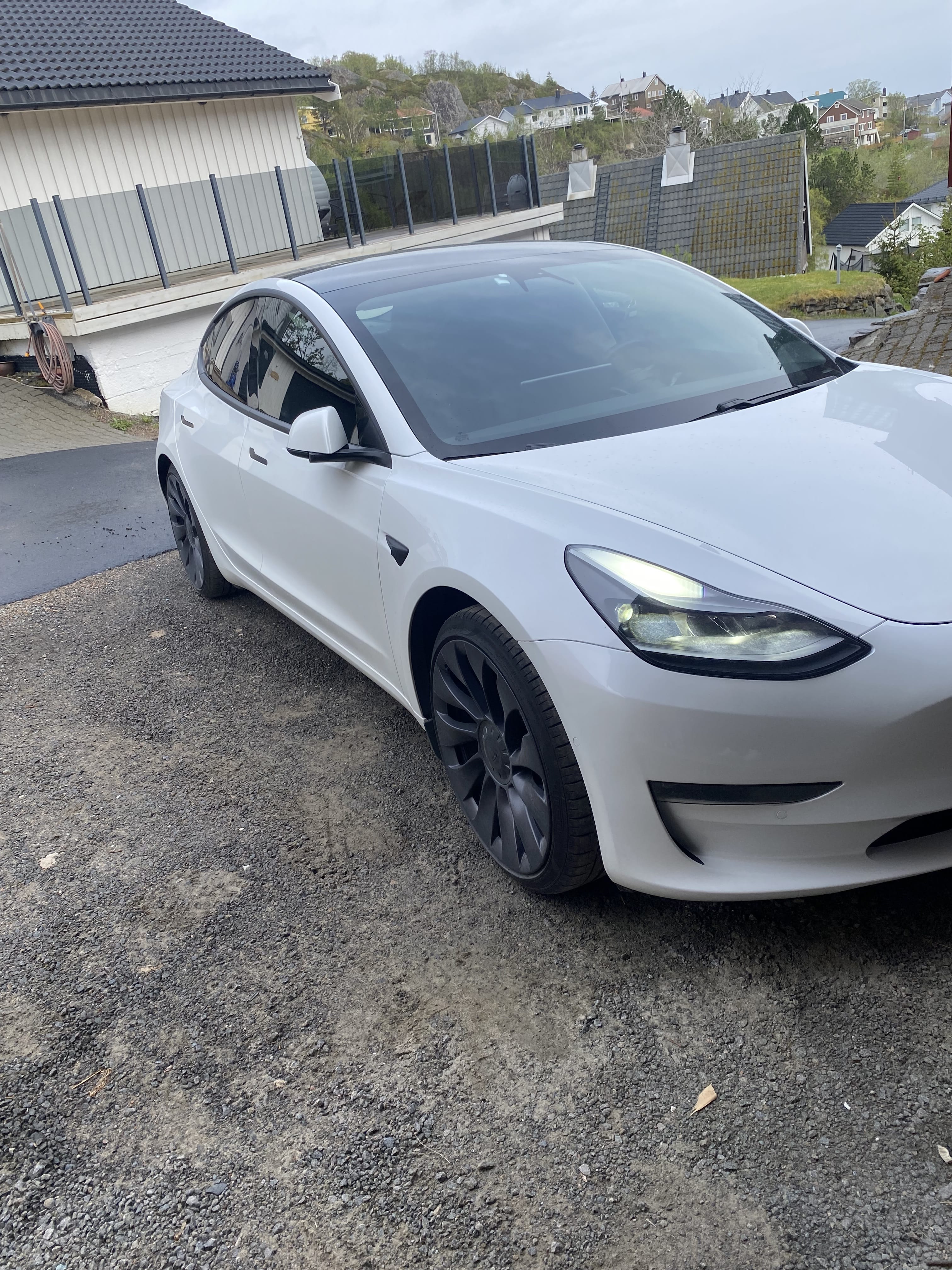 Tesla Model 3 Performance with Air conditioning