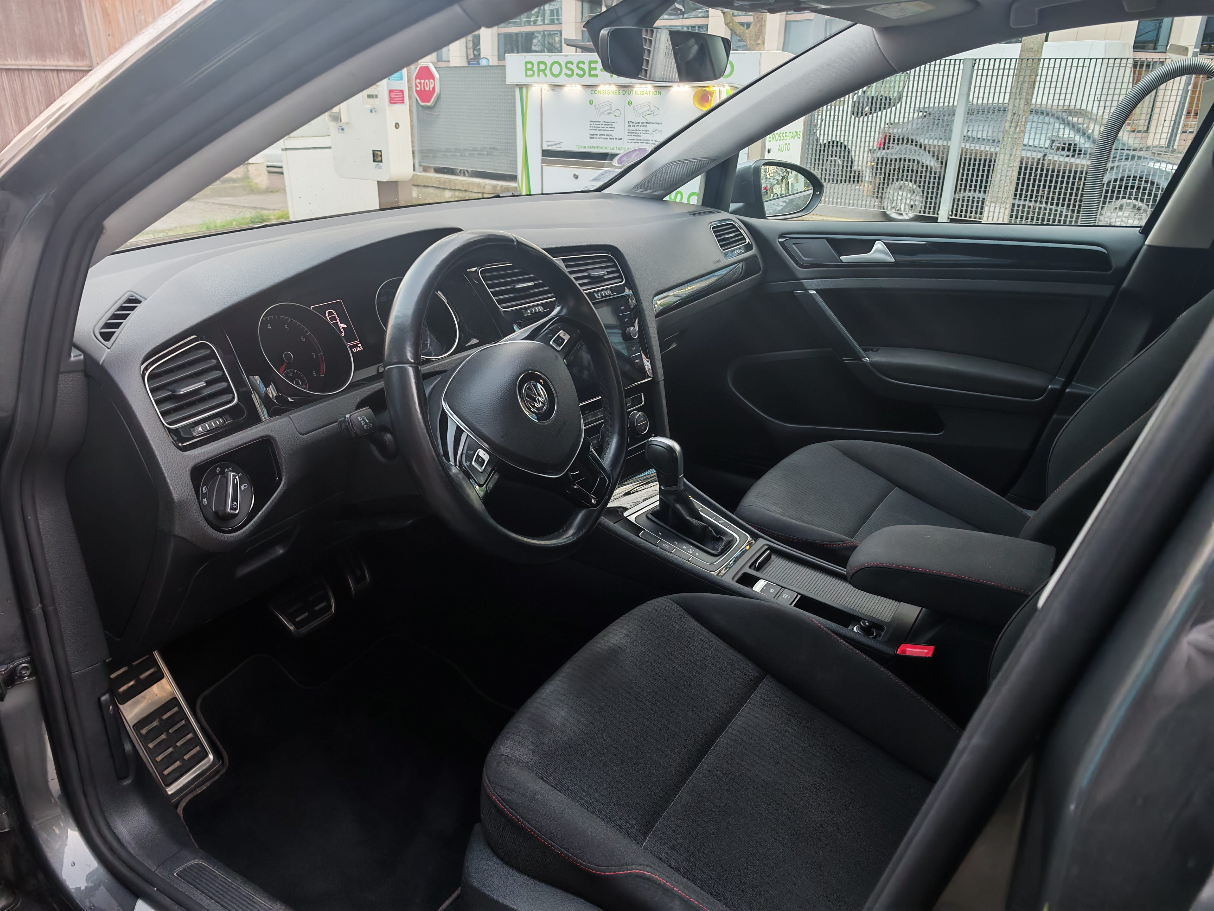 Volkswagen Golf avec GPS