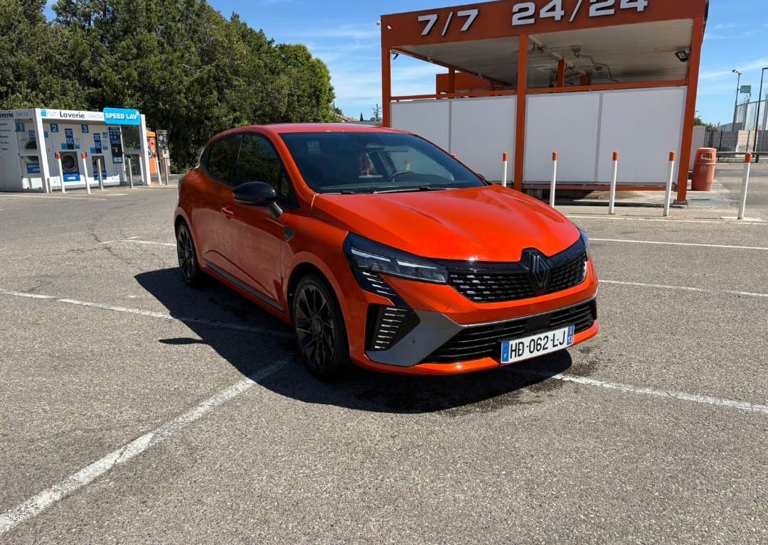 Renault Clio E-tech, 2025, Essence 98, automatique