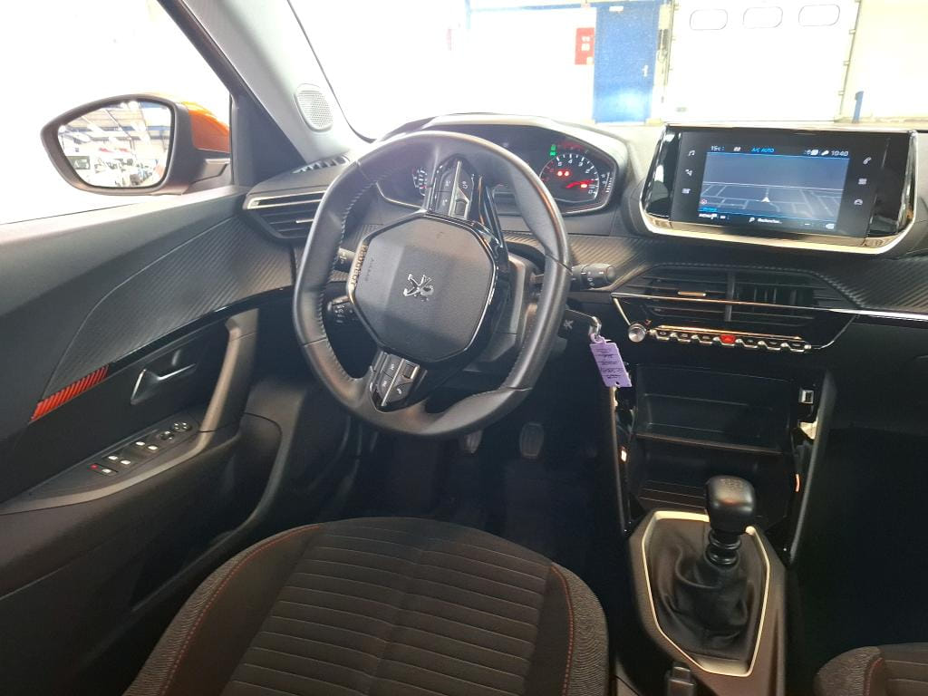 Peugeot 2008 avec GPS
