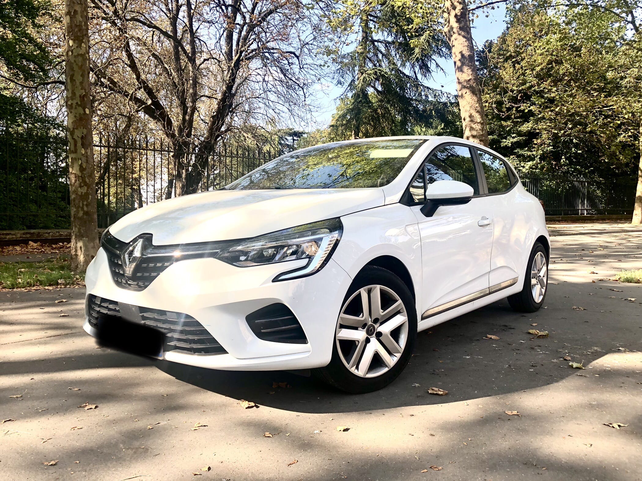 Renault Clio FL976 avec Climatisation