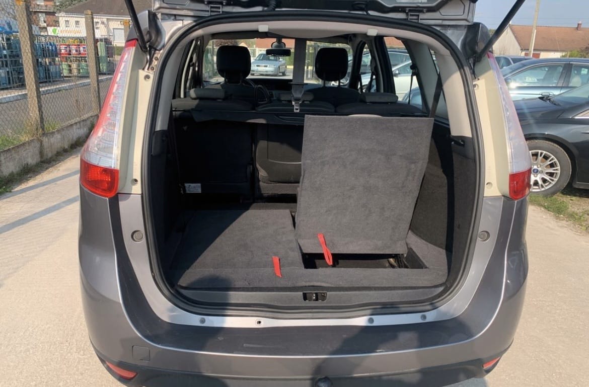 Renault Grand Scenic 7PL DCI 130 avec Entrée audio / iPod
