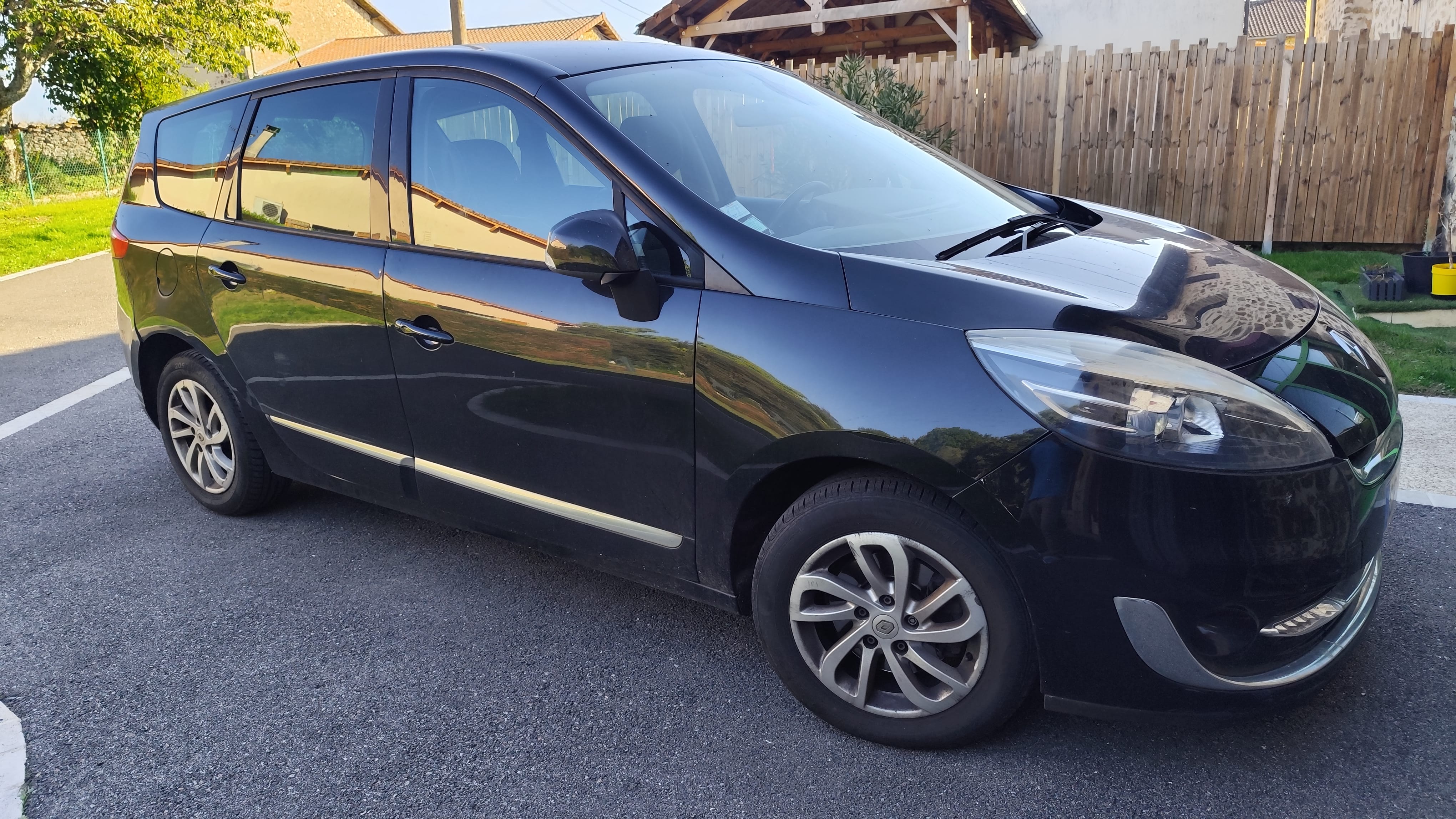 Renault Grand Scenic avec Audio Bluetooth