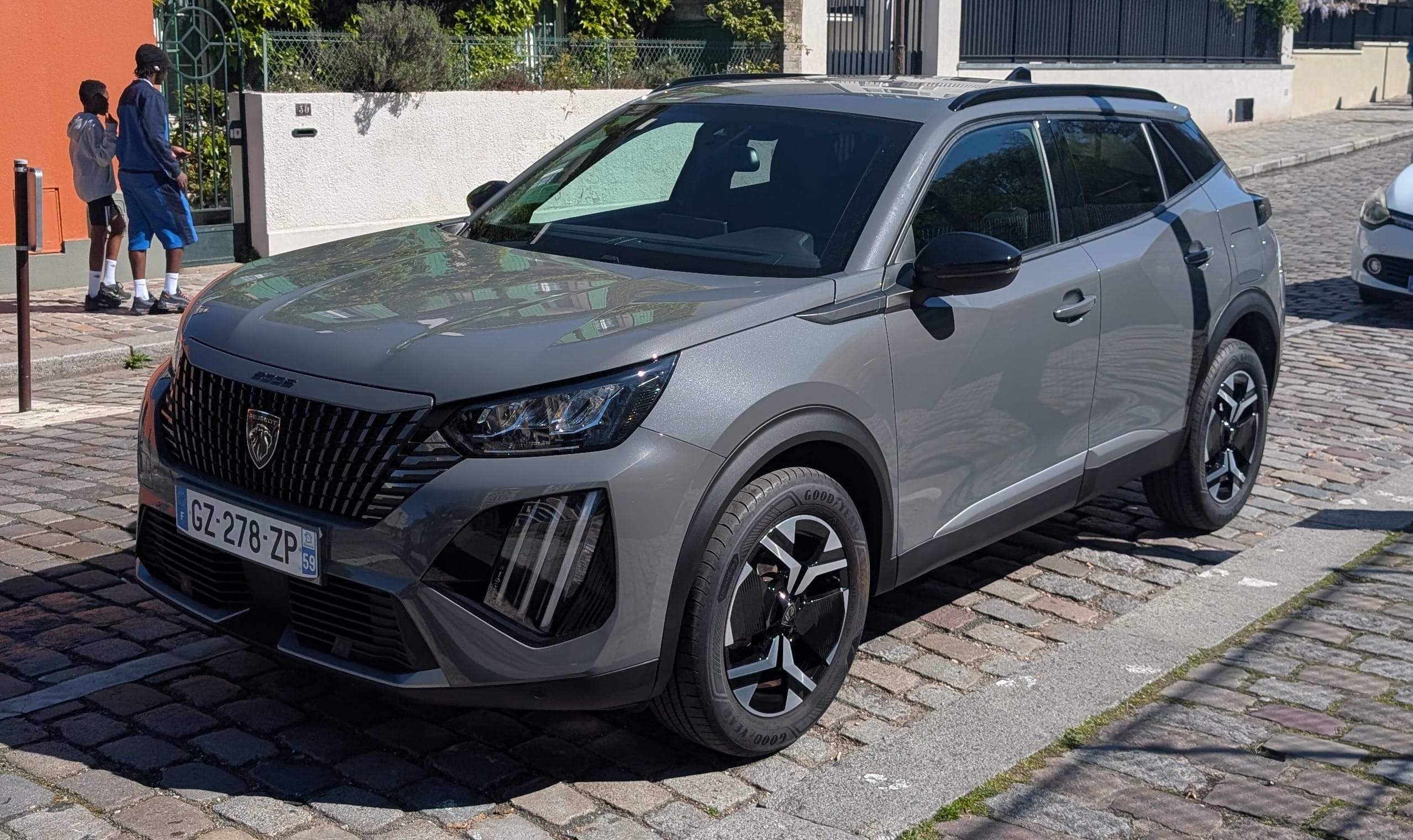 Peugeot 2008, 2024, Essence 95