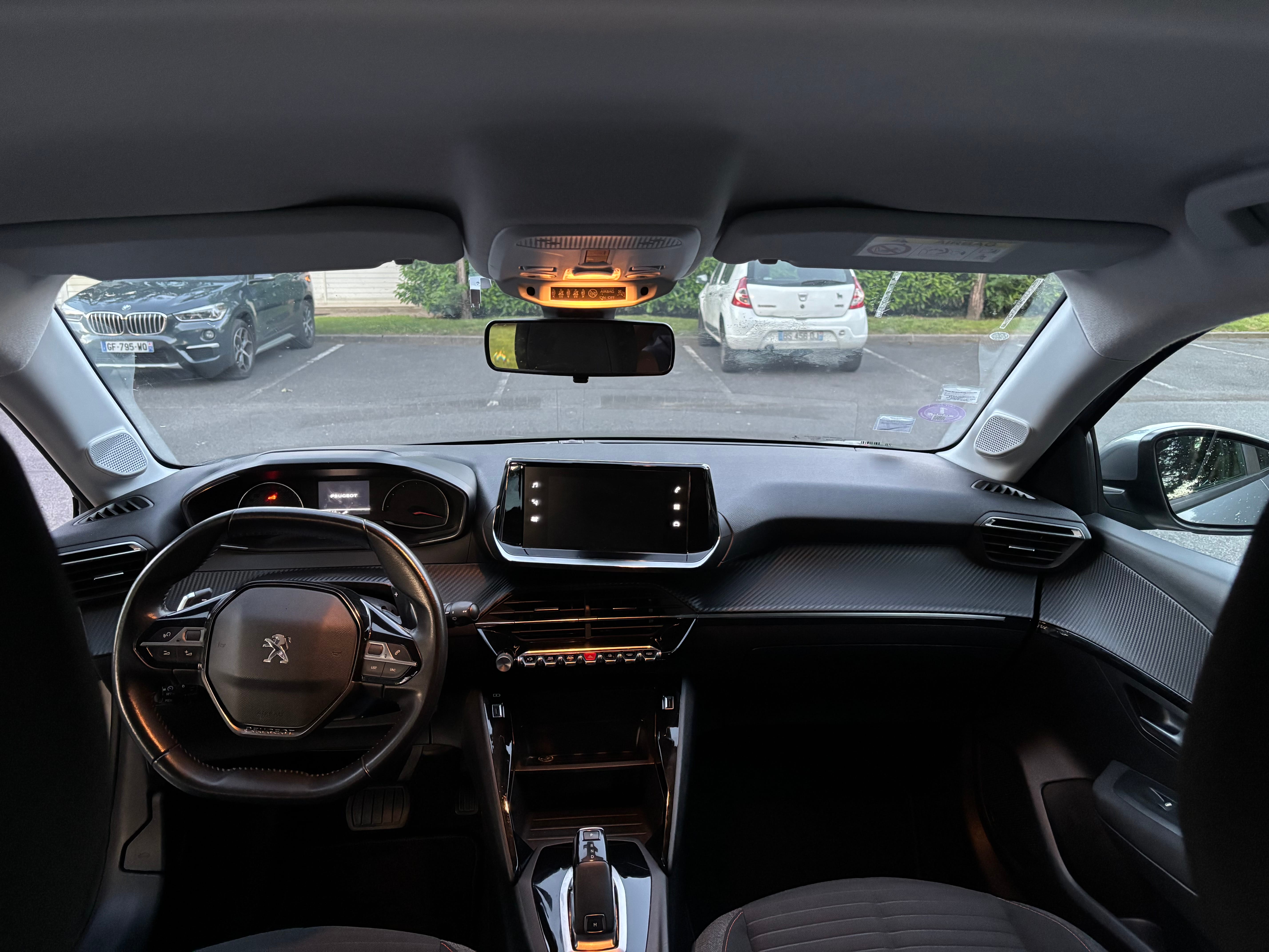 Peugeot 208 avec Régulateur de vitesse