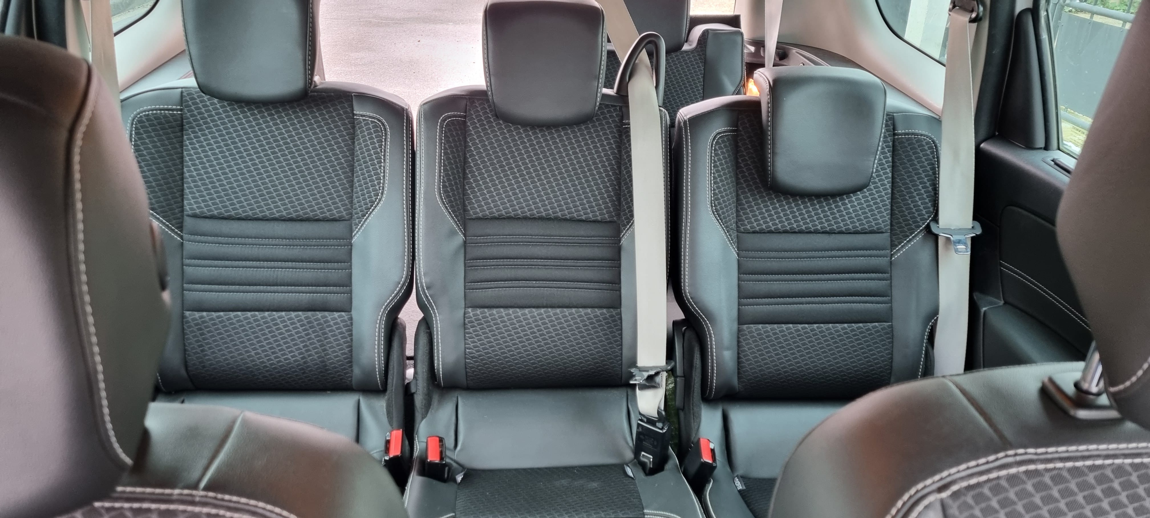 Renault Grand Scenic avec Coffre de toit