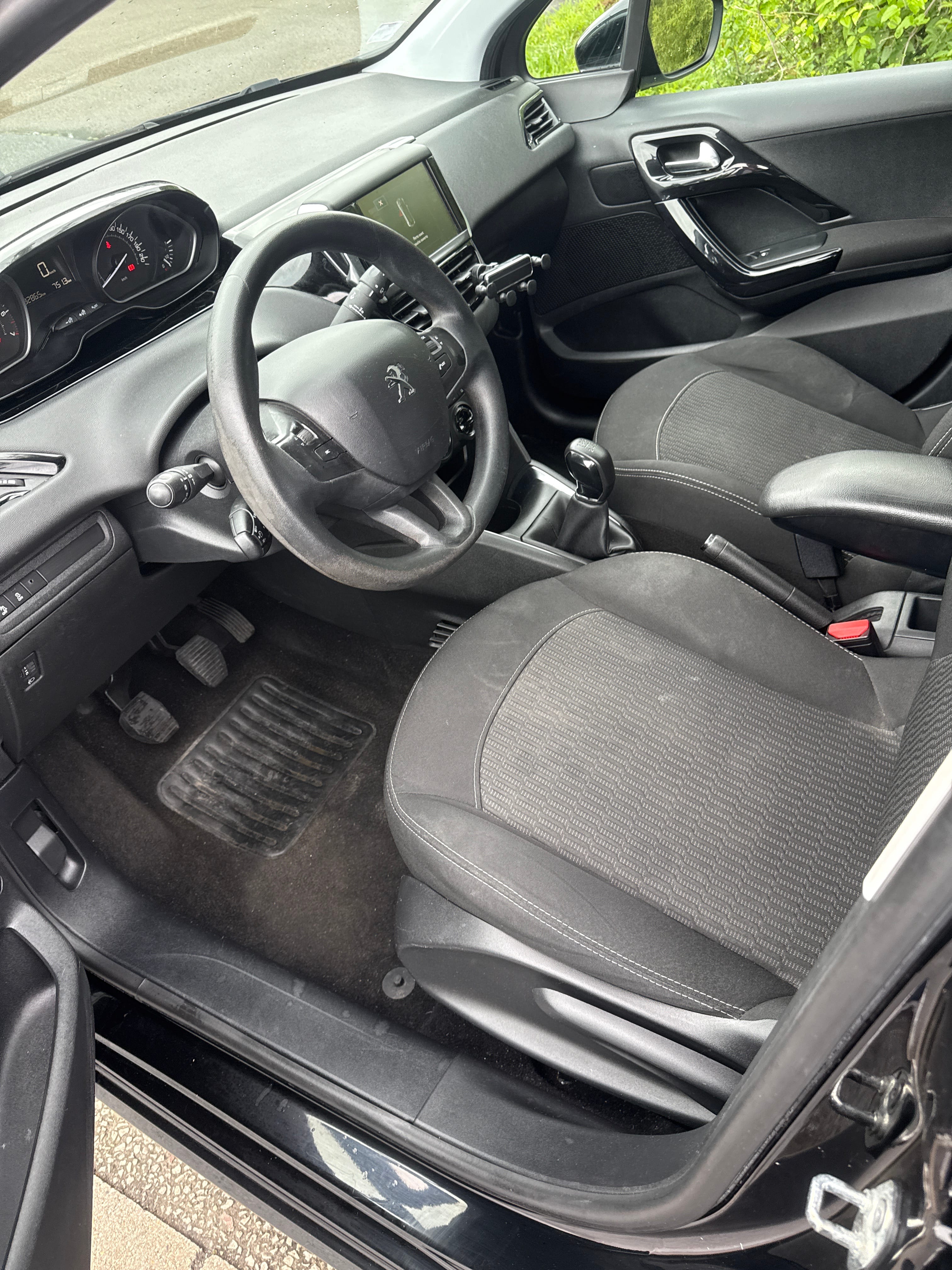 Peugeot 208 avec Régulateur de vitesse