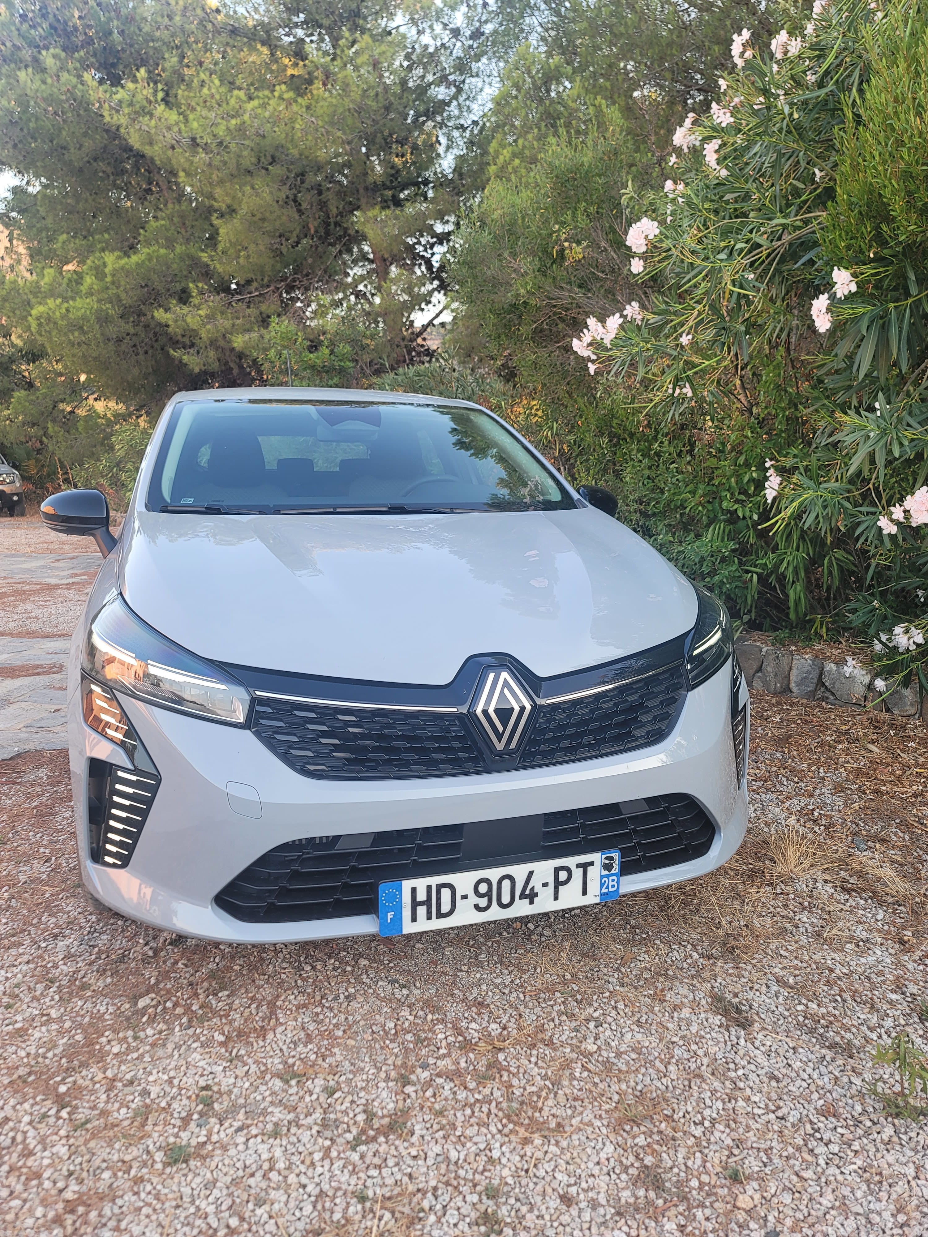 Renault Clio, 2025, Essence 95