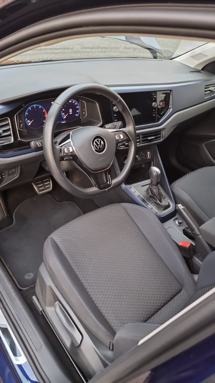 Volkswagen Polo 1.0 tsi avec Climatisation
