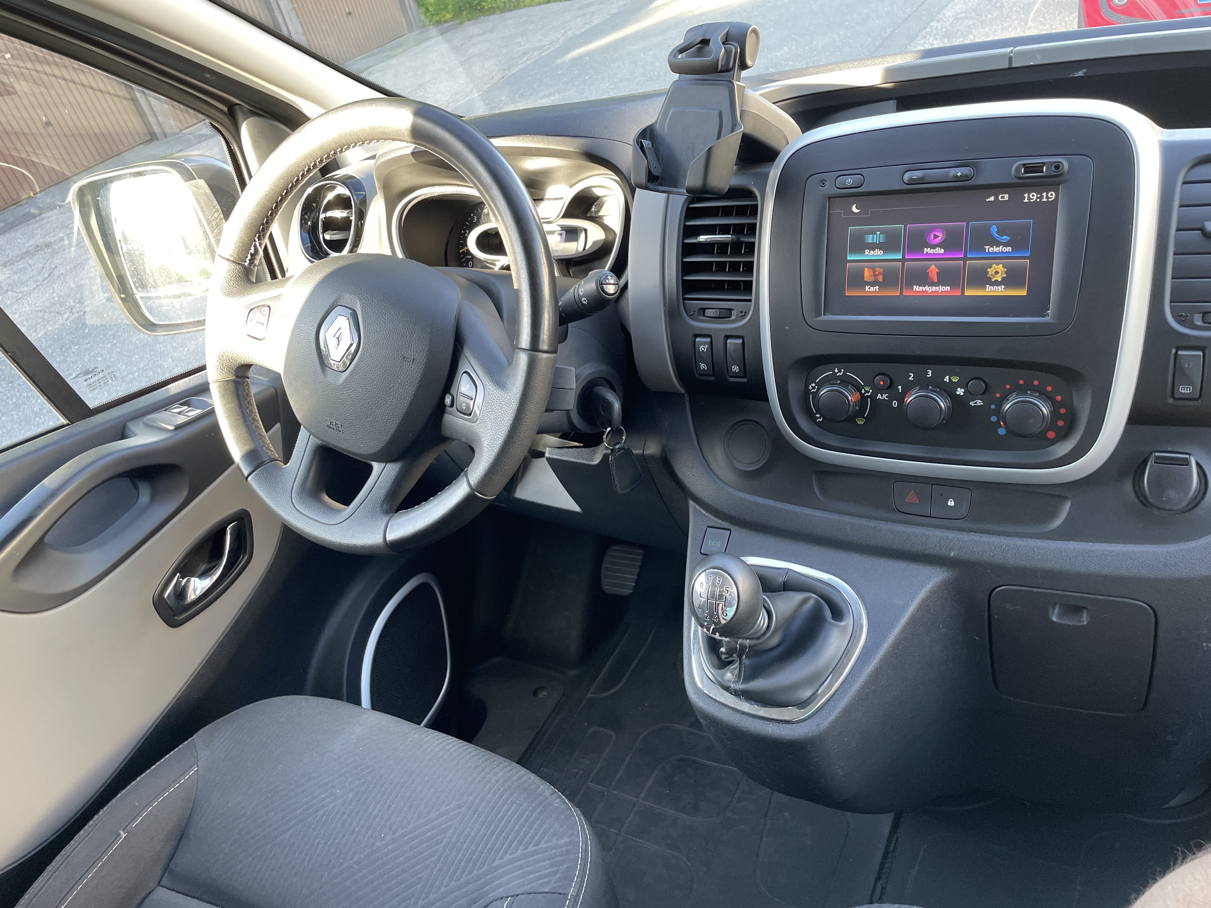 Renault Trafic 1.6 HDI lang type med Bluetooth audio