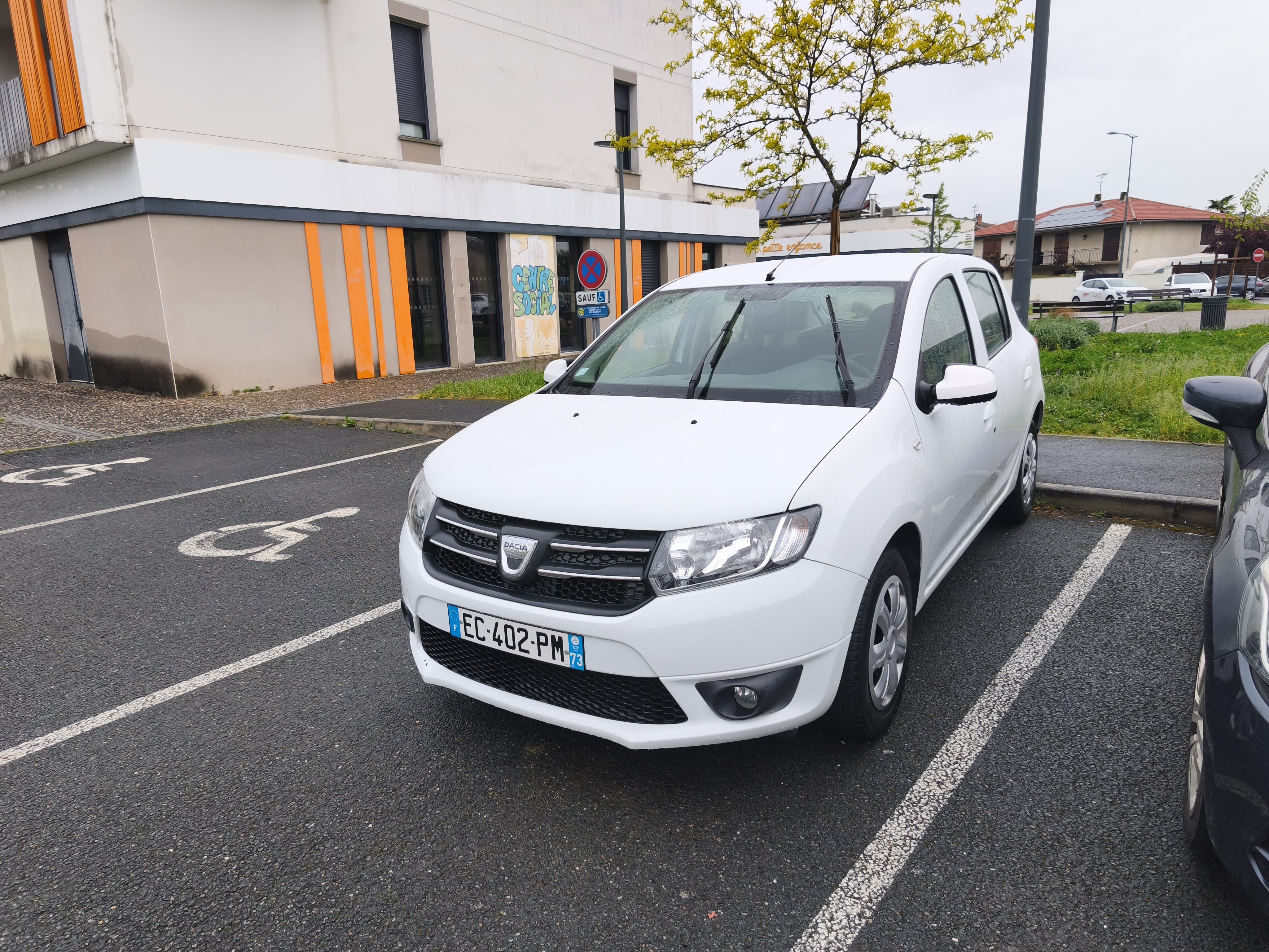 Dacia Sandero avec Climatisation