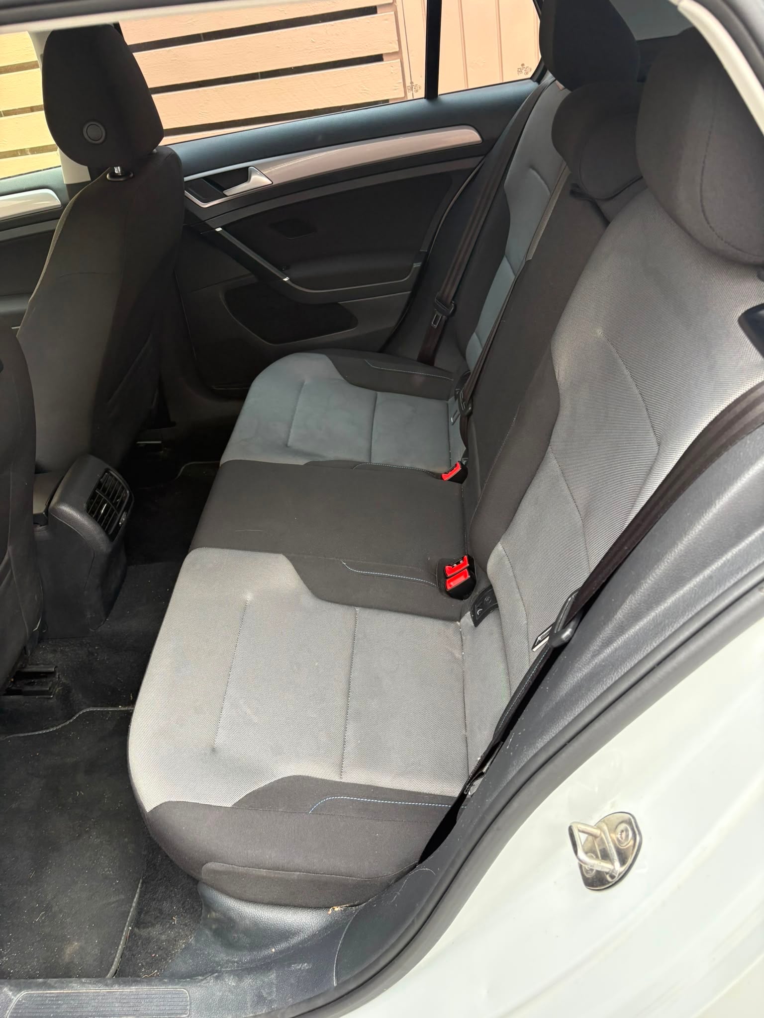 Volkswagen e-Golf with Backup camera