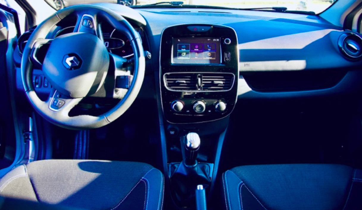 Renault Clio avec Entrée audio / iPod