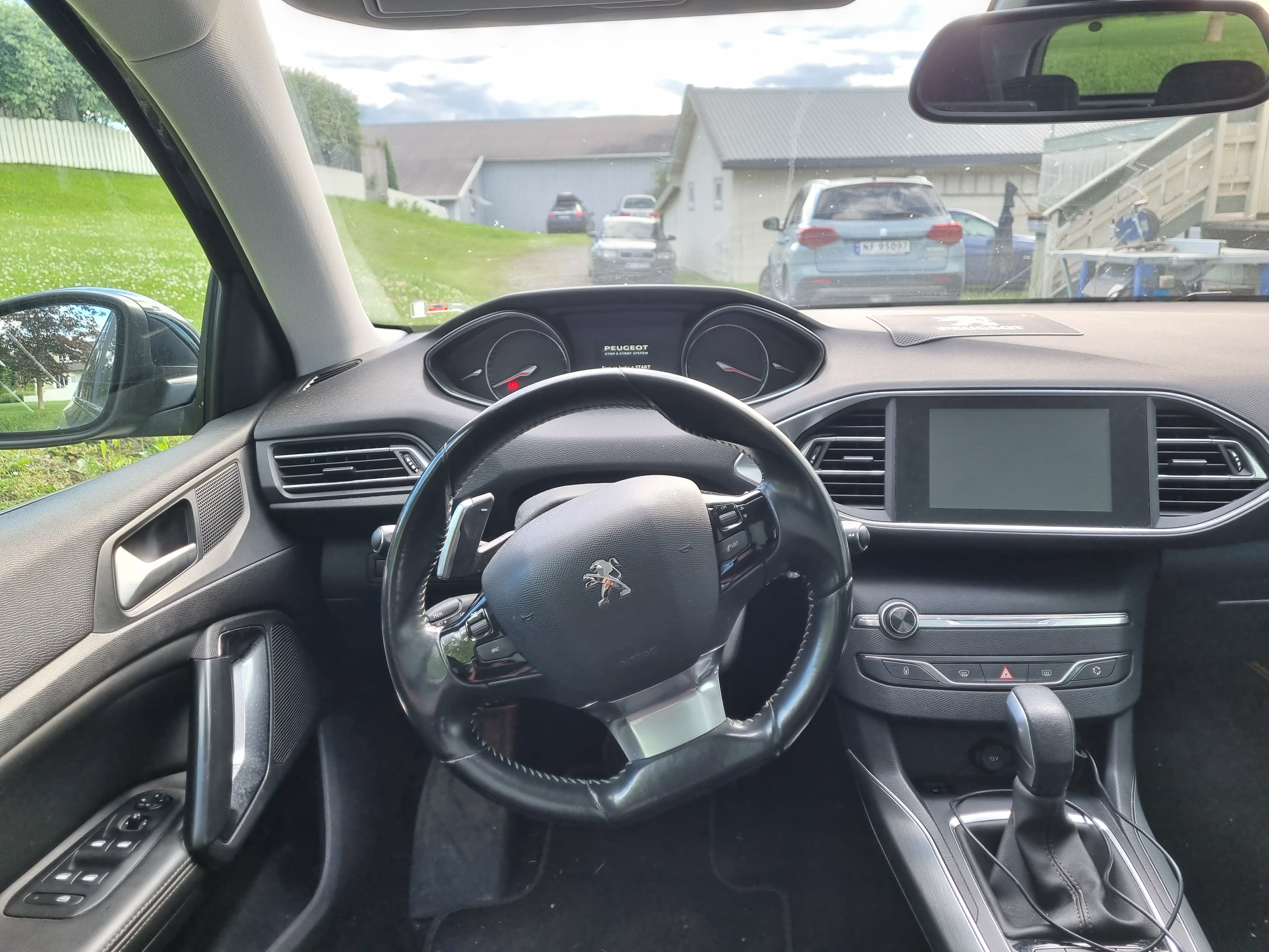 Peugeot 308 SW 1.2 130hk med Cruisekontroll
