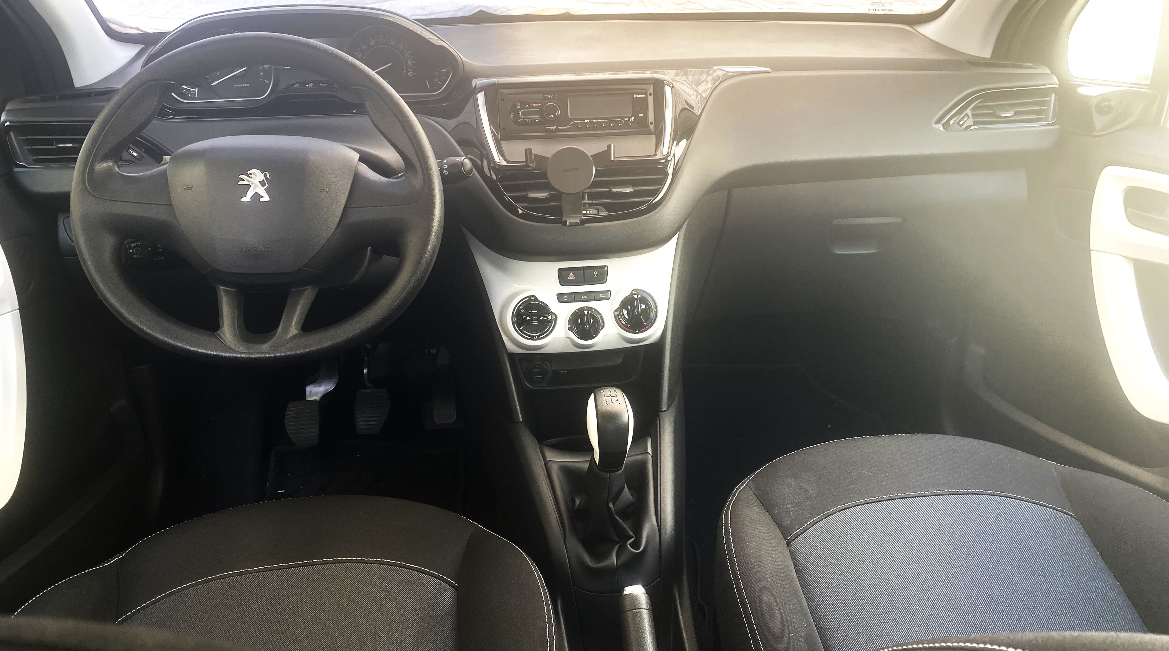 Peugeot 208 avec Régulateur de vitesse