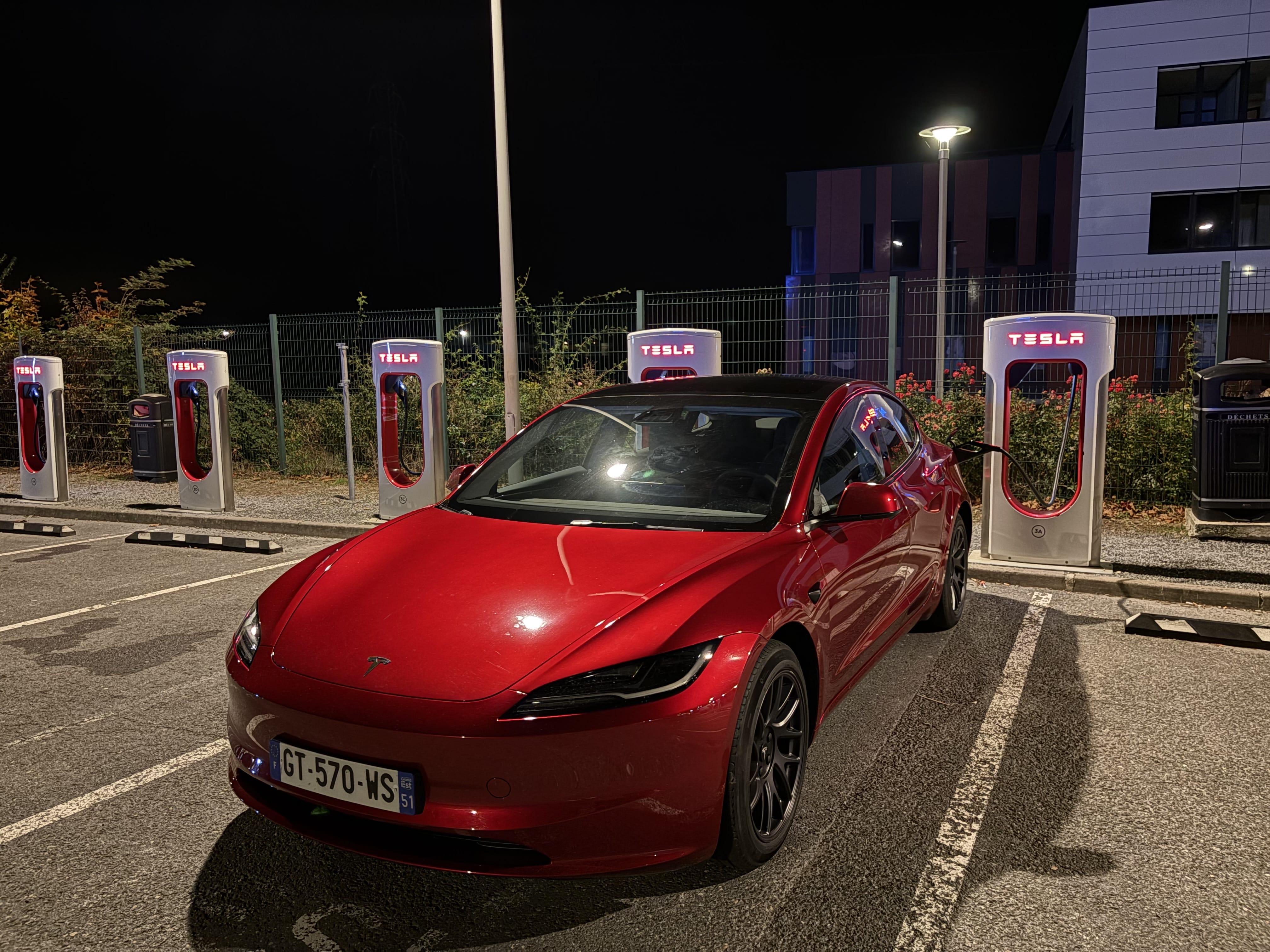 Tesla Model 3, 2024, Électrique, automatique