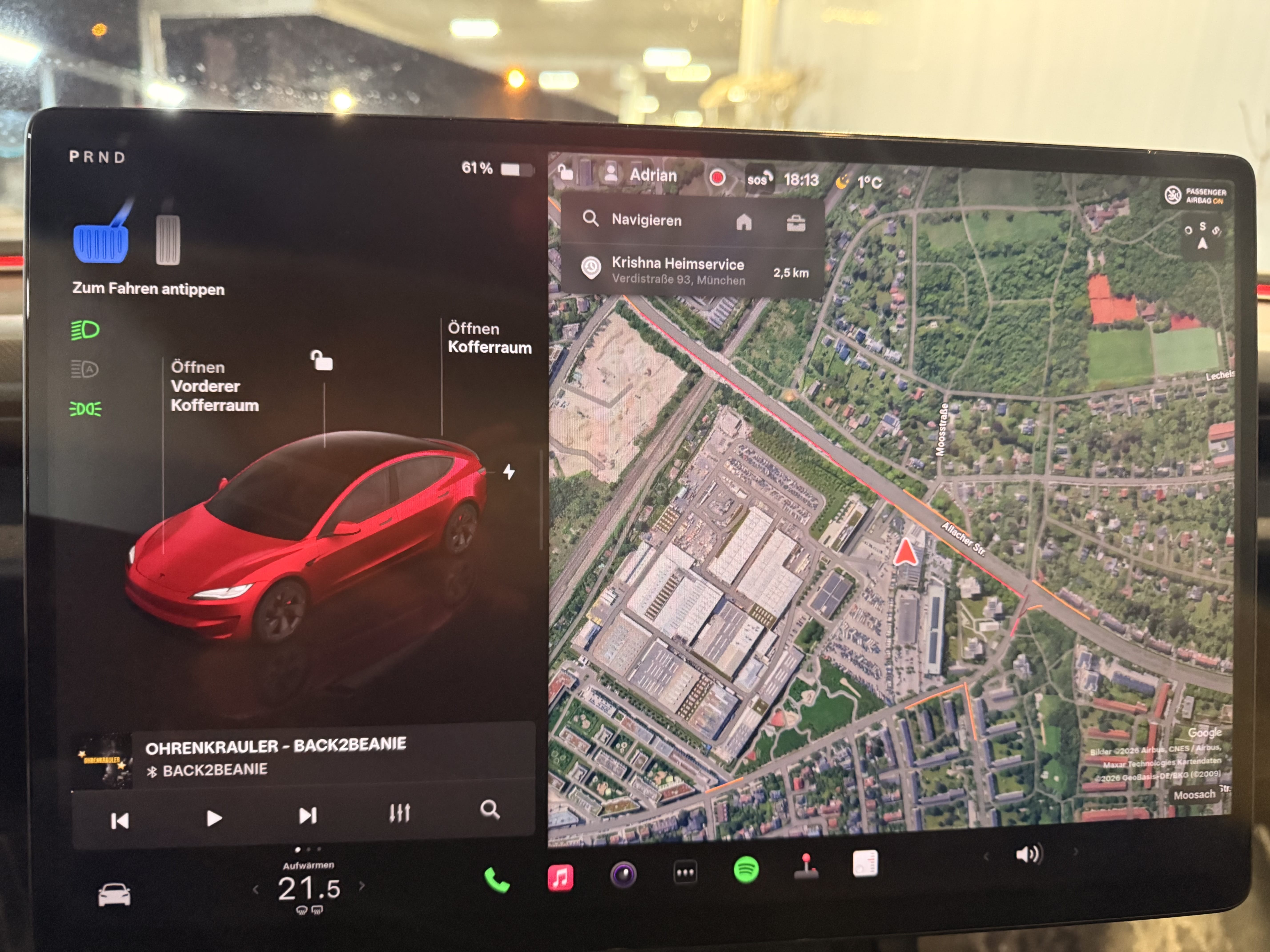 Tesla Model 3 Performance mit Bluetooth-Audio