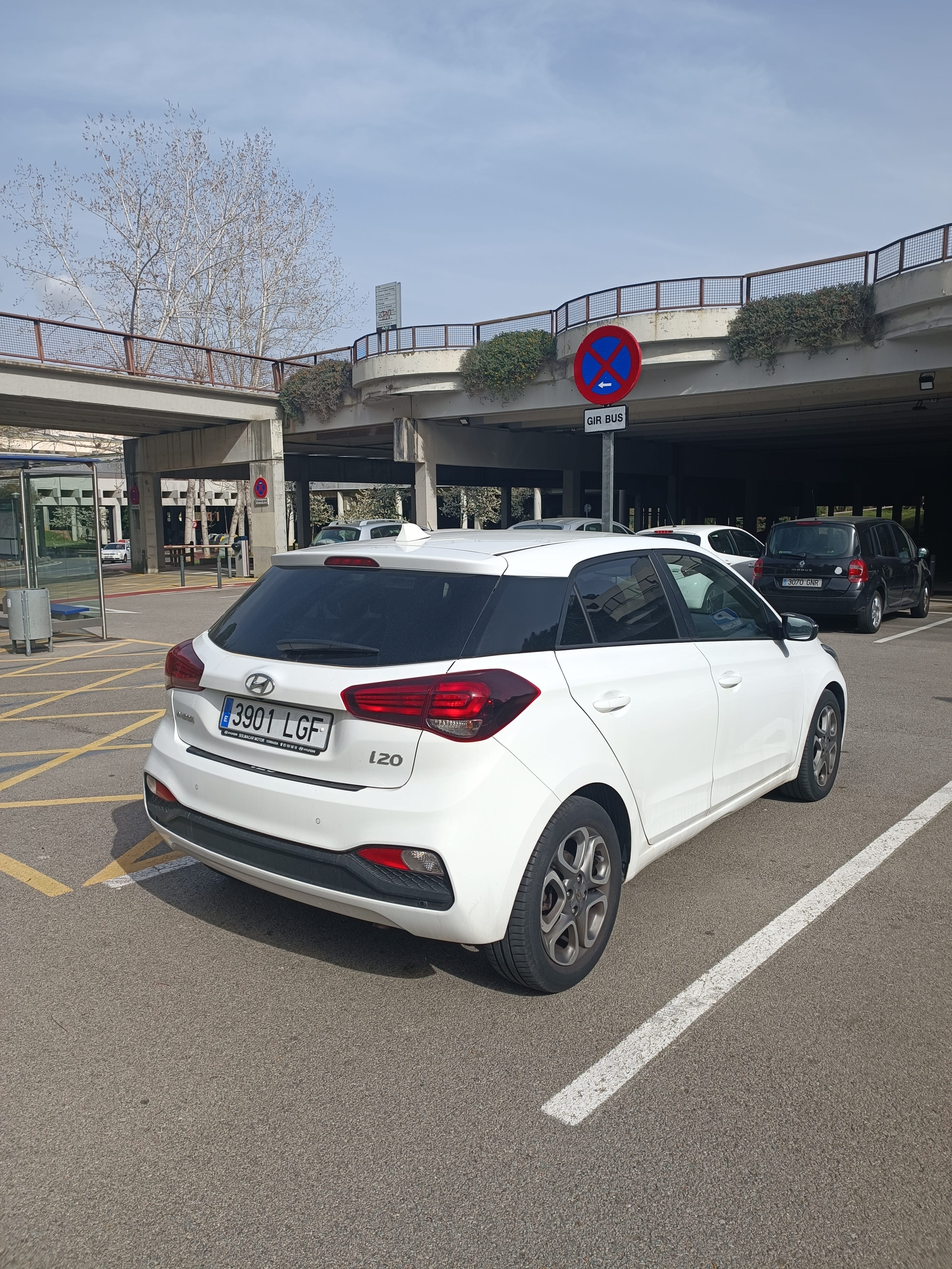 Hyundai i20 con Control de velocidad