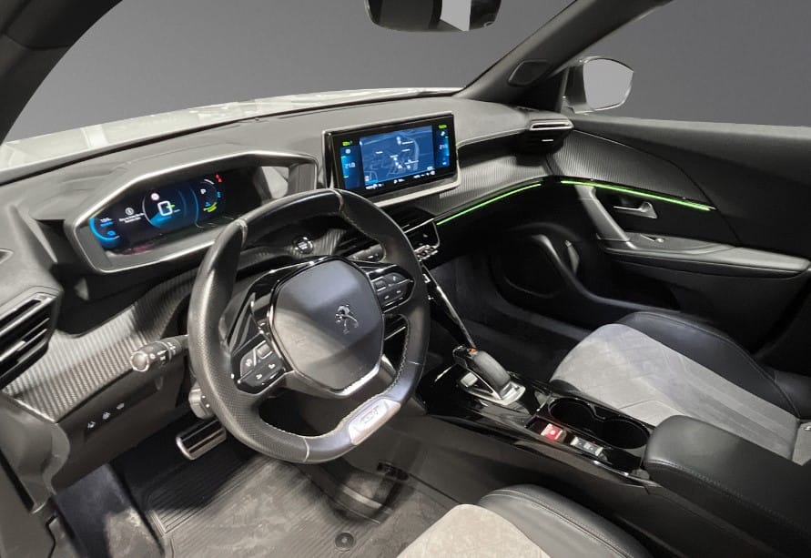 Peugeot e-2008 med Cruisekontroll