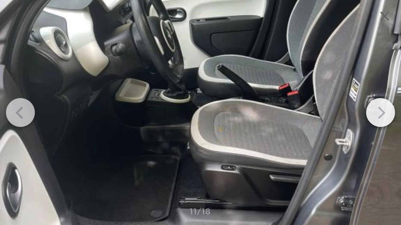 Renault Twingo avec Siège bébé