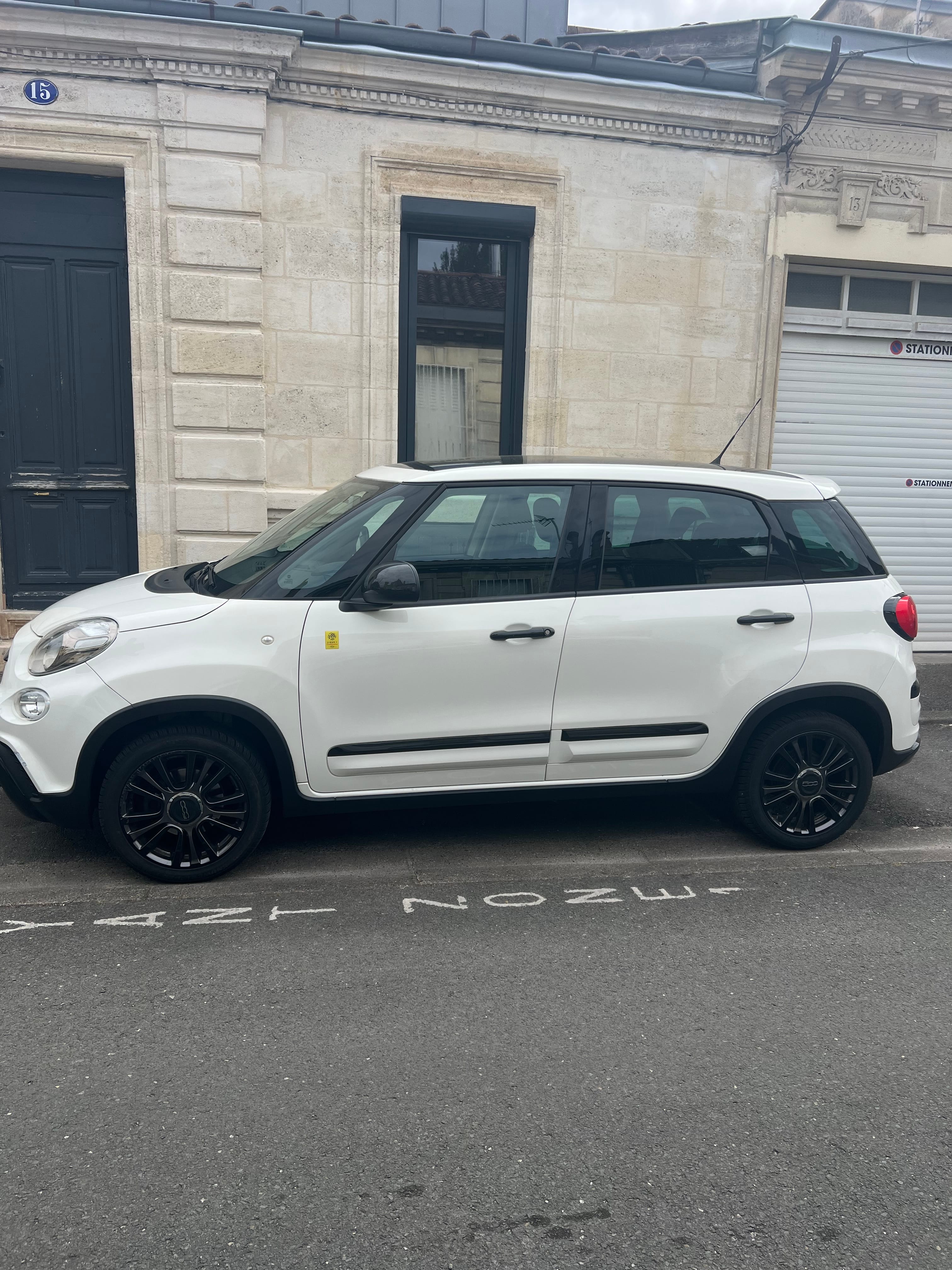 Fiat 500L 1.4L essence 95cv avec Climatisation