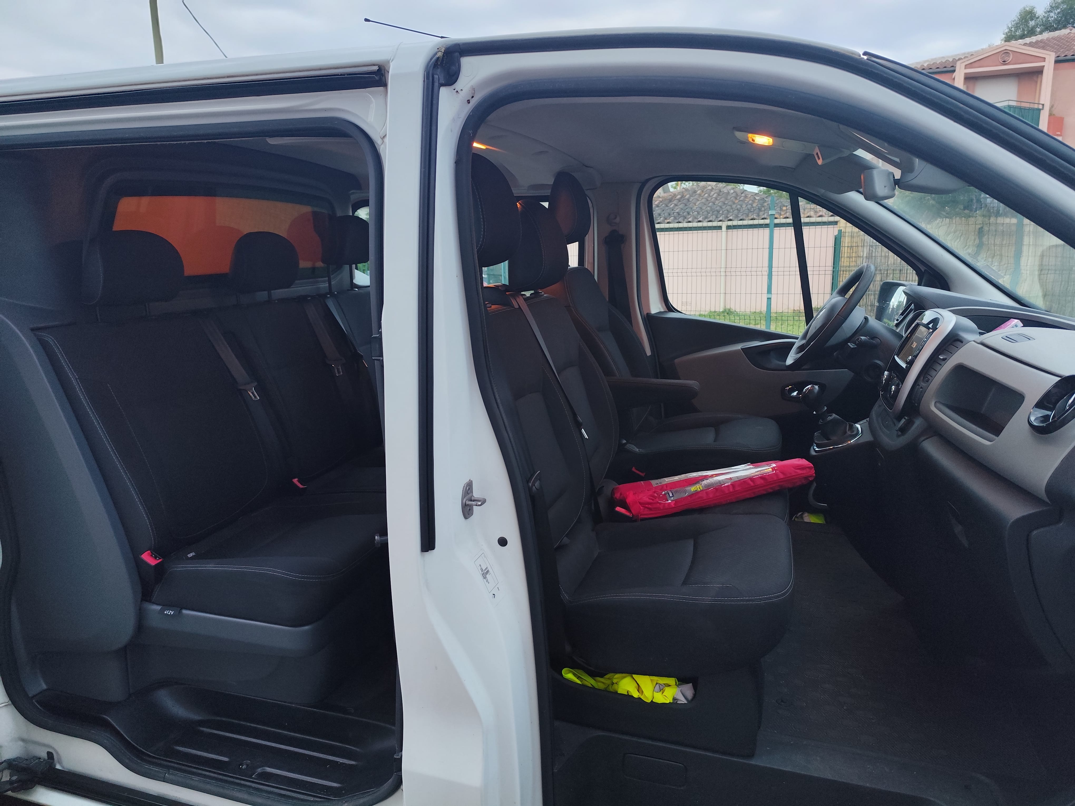 Renault Trafic Double Cabine  GRAND CONFORT avec Entrée audio / iPod