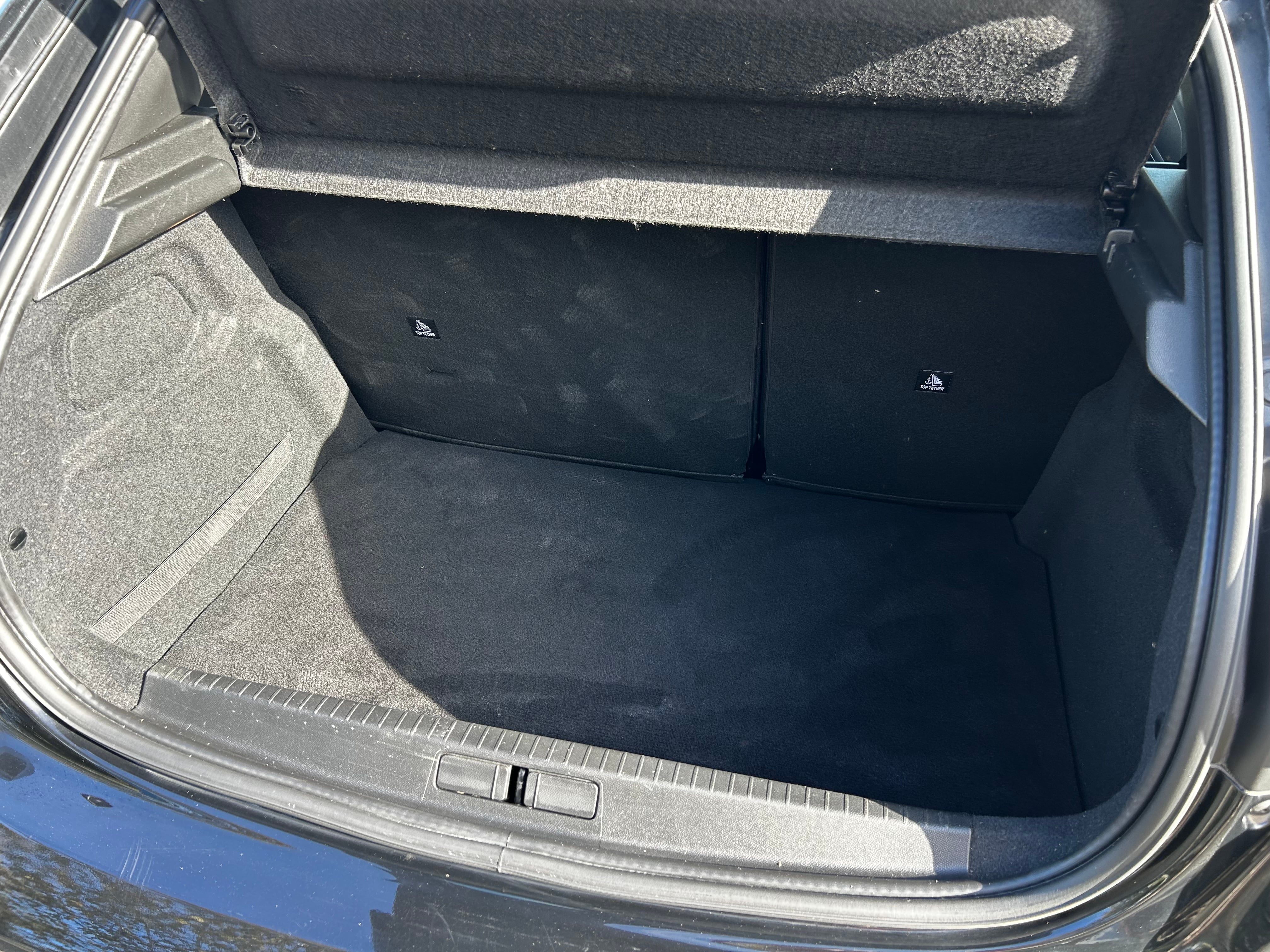 Peugeot 208 avec Port USB