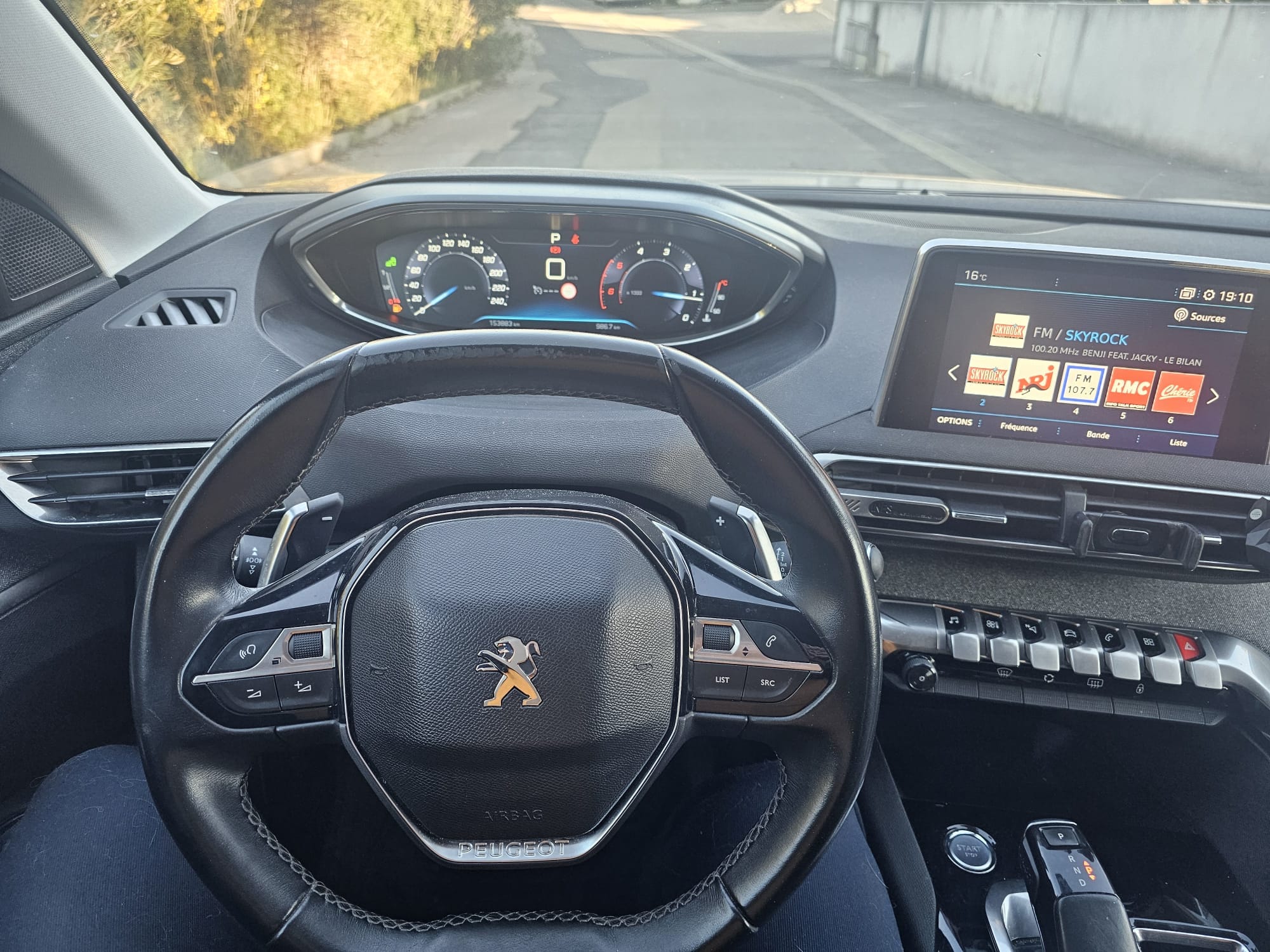 Peugeot 3008 avec GPS