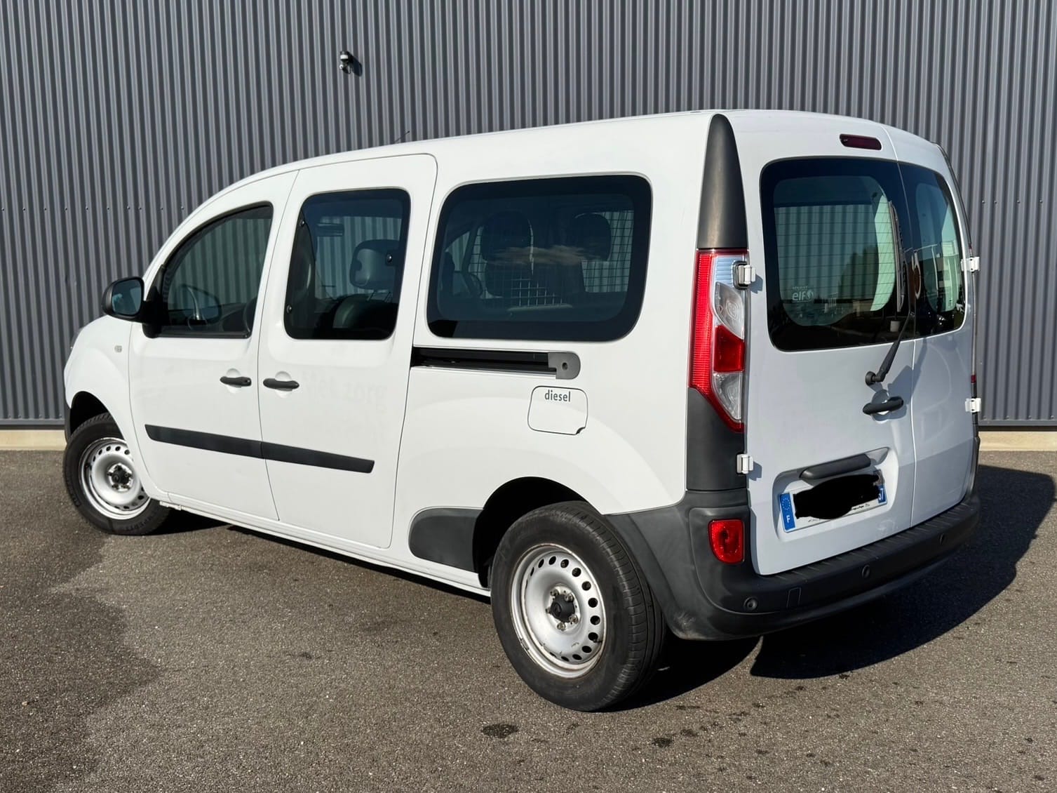 Renault Kangoo Express ZE avec Pneus neige