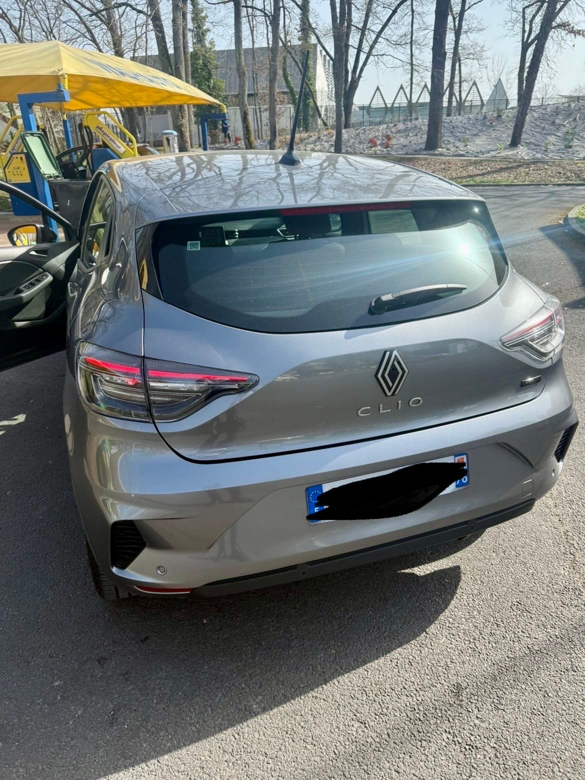 Renault Clio E-tech avec GPS