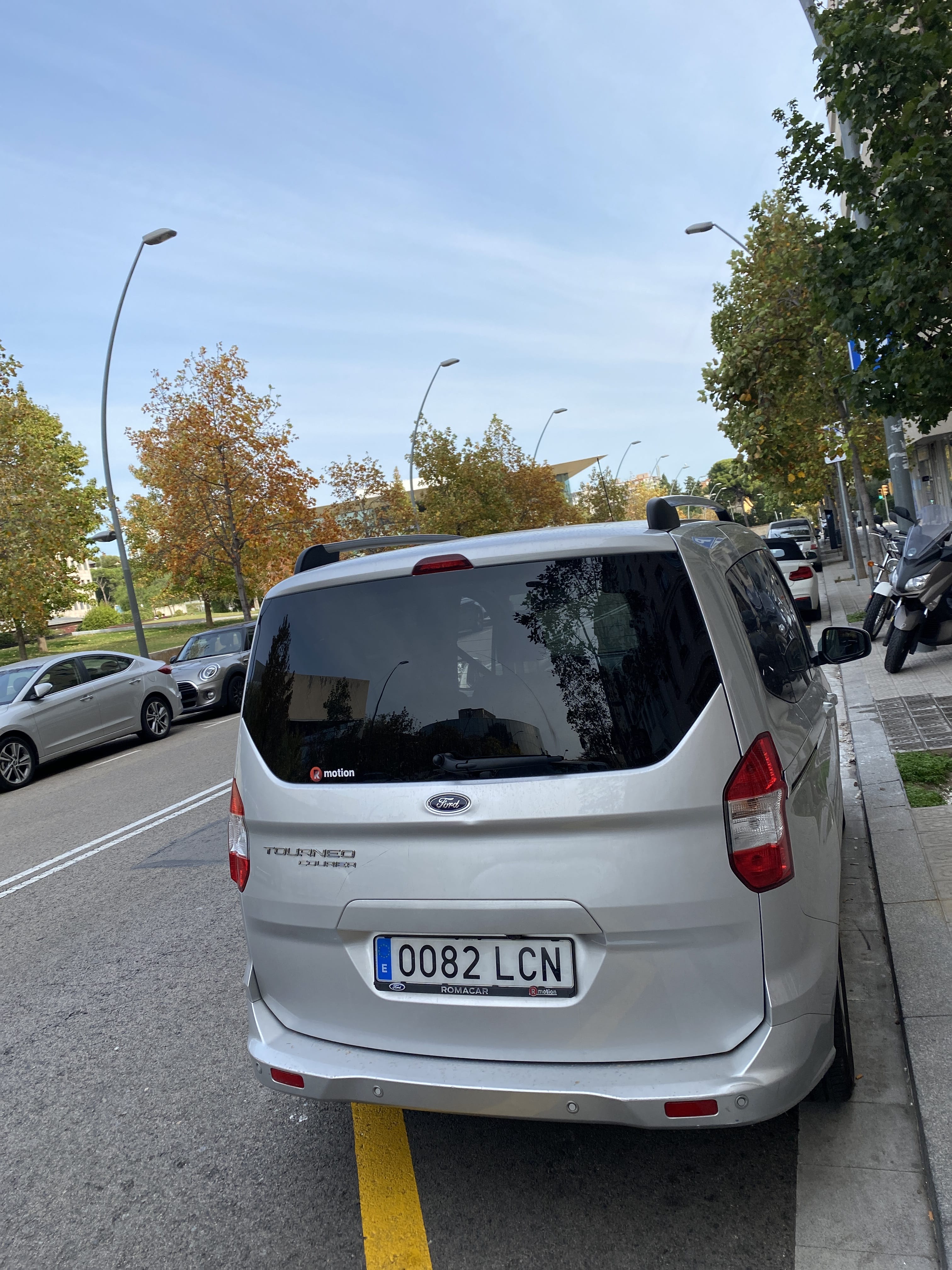 Ford Tourneo Courier con GPS