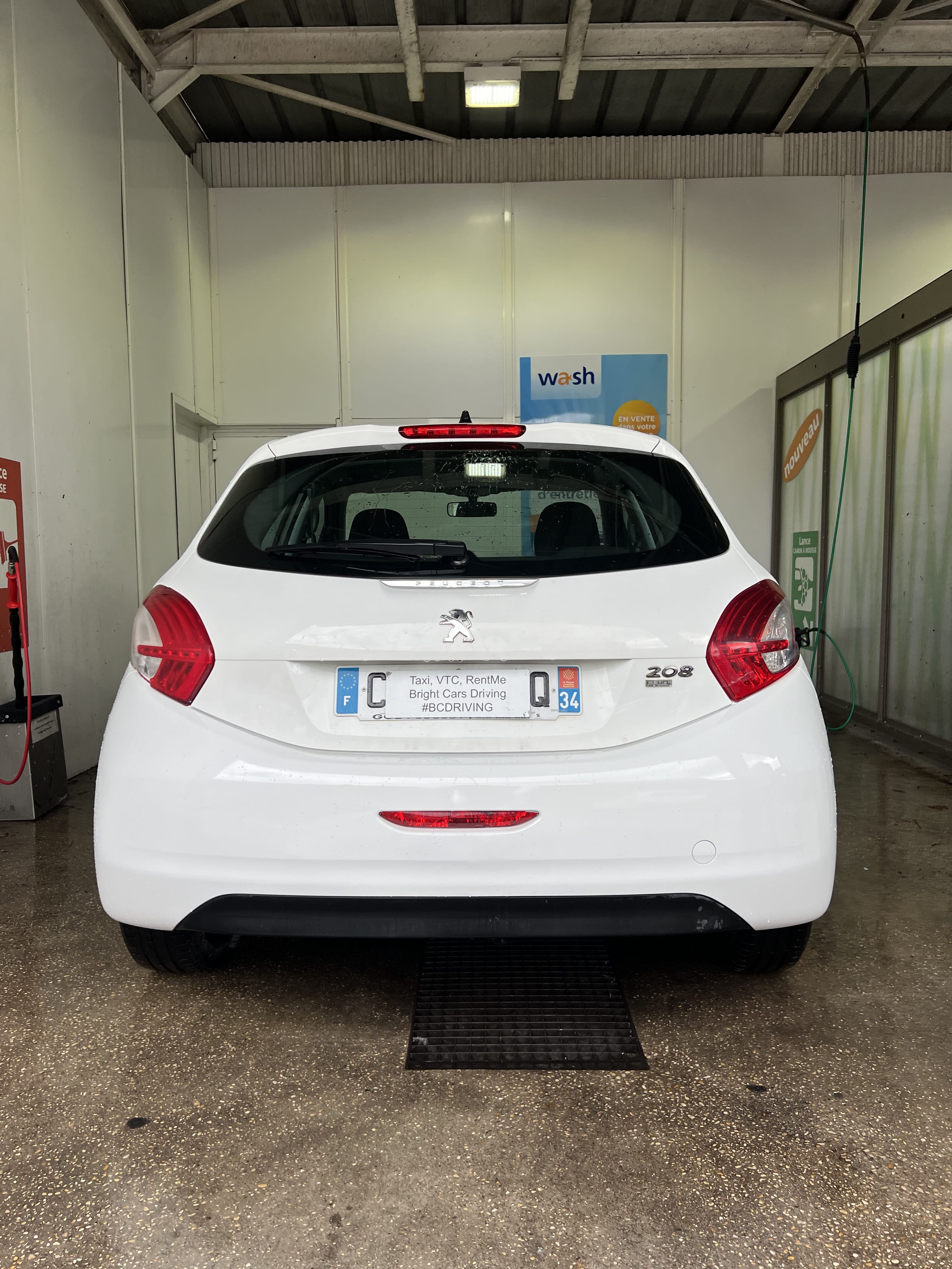 Peugeot 208 Société avec Climatisation