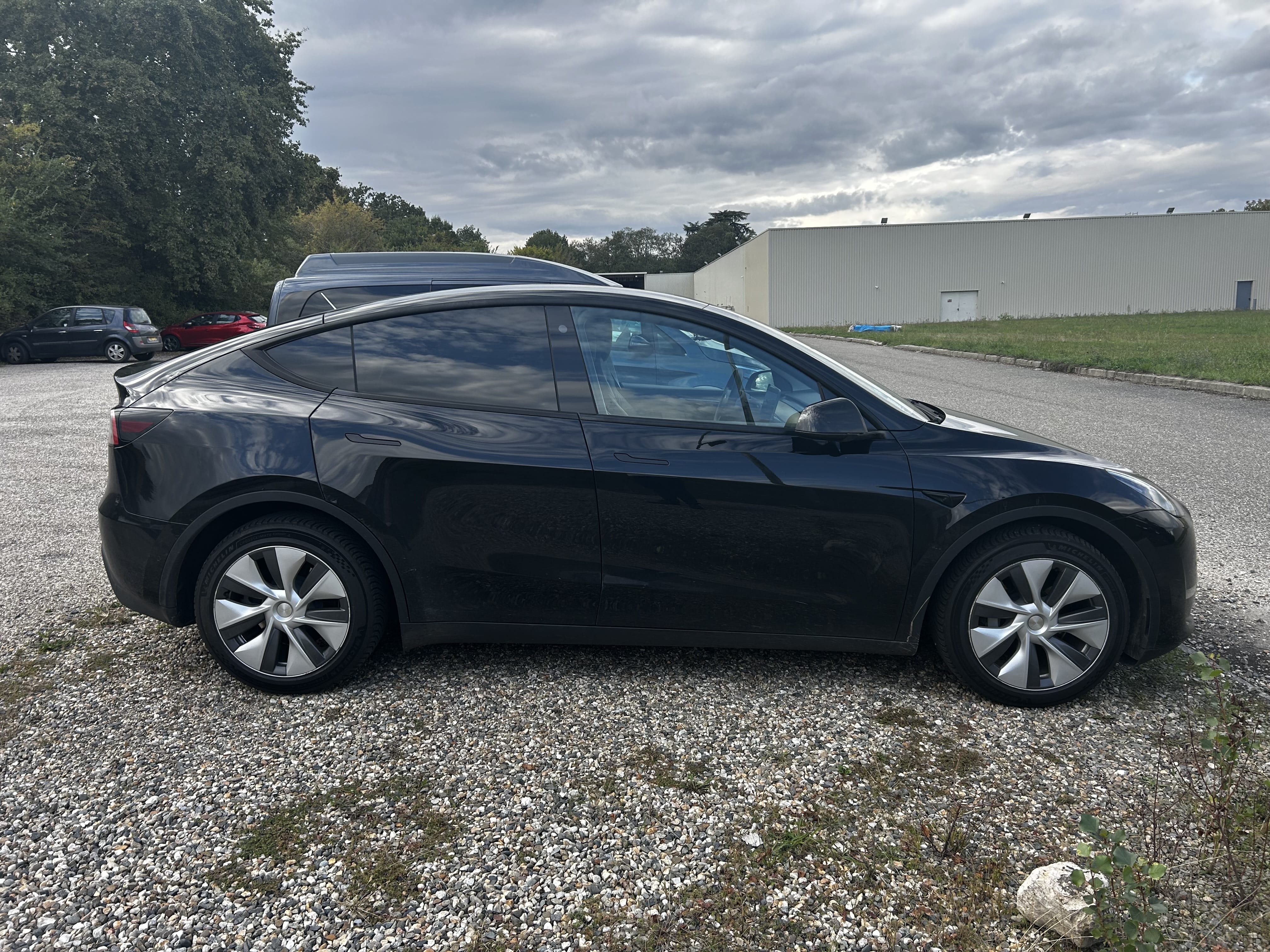 Tesla Model Y Long Range avec Climatisation