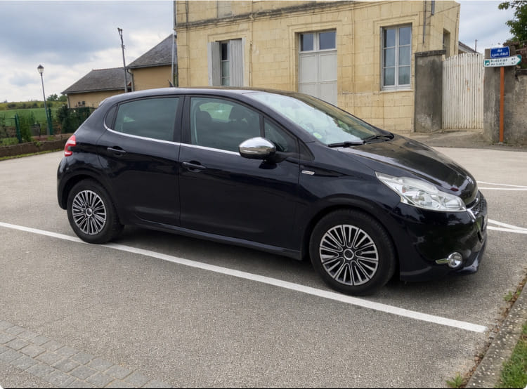Peugeot 208 avec Climatisation