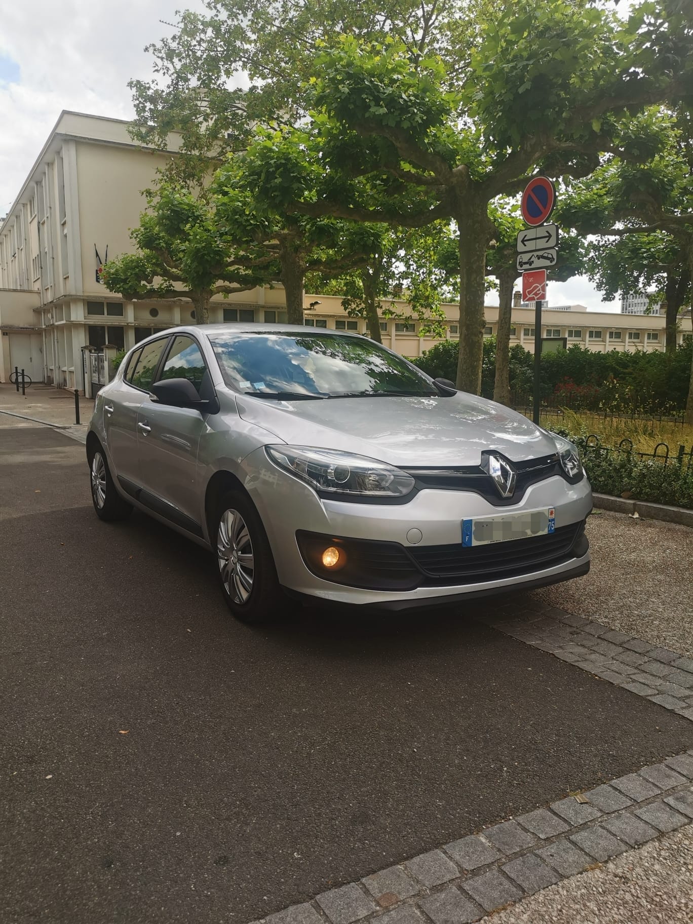 Renault Mégane 3 avec Entrée audio / iPod