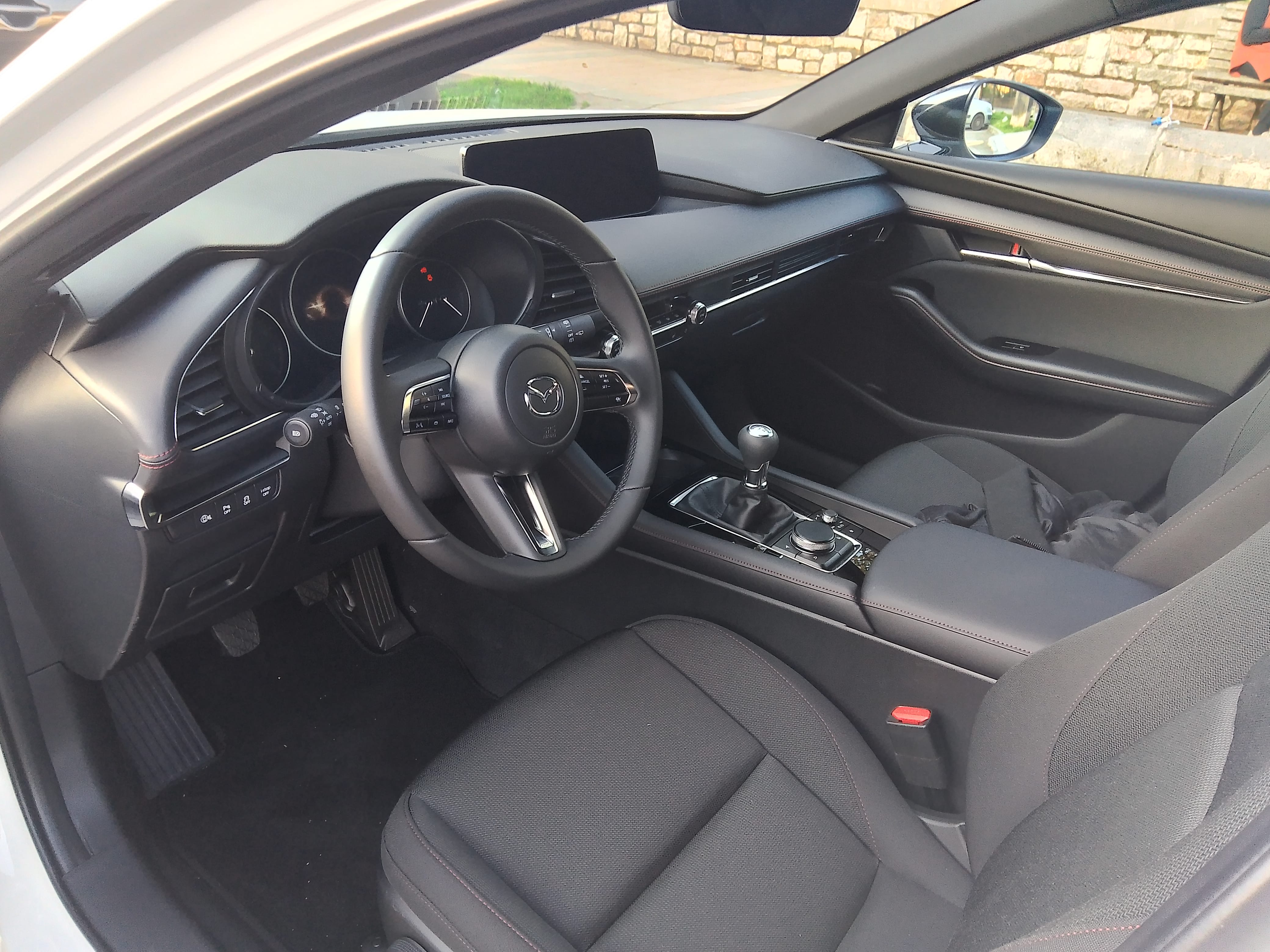 Mazda 3 con Control de velocidad
