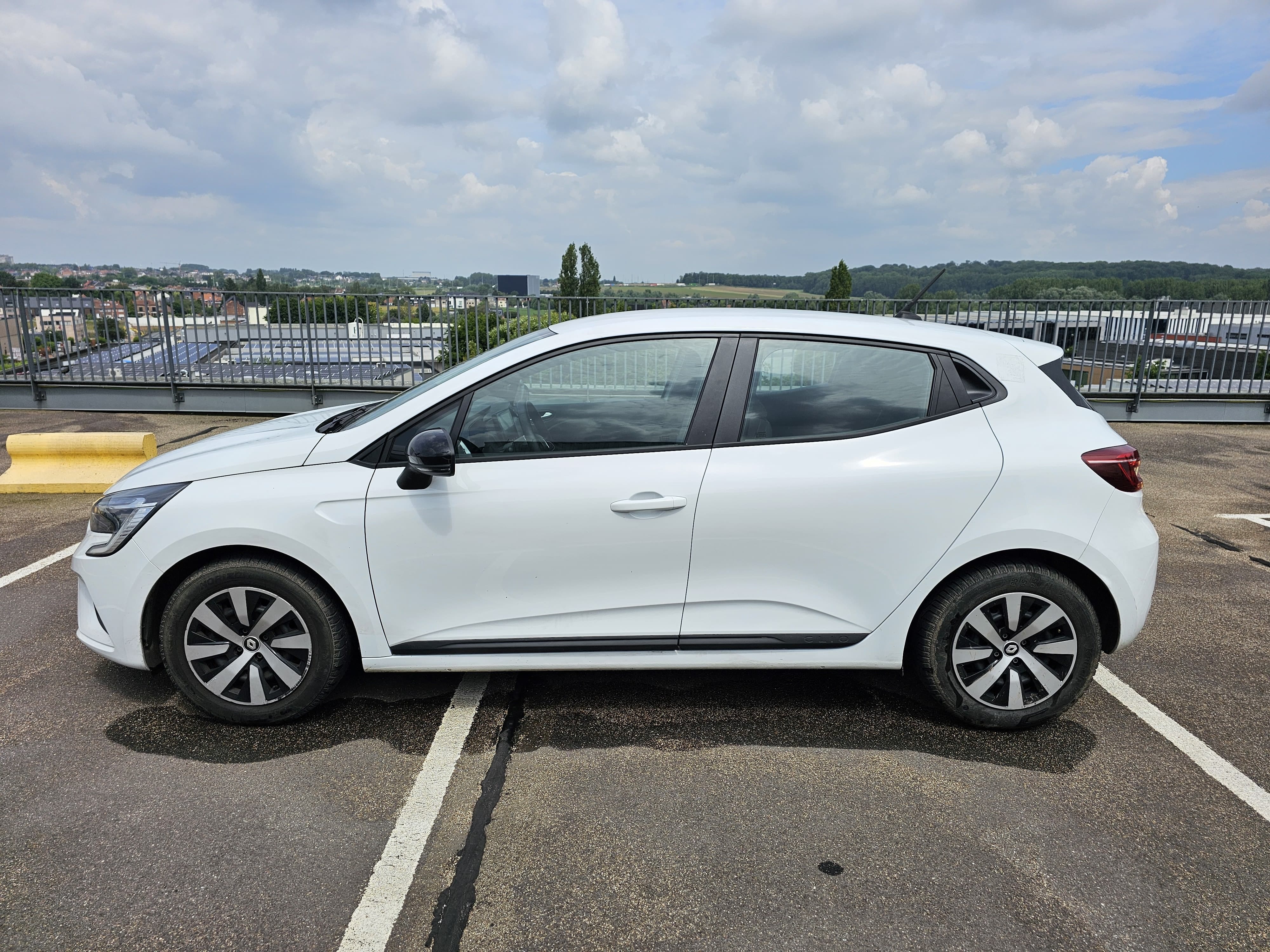 Renault Clio with Air conditioning